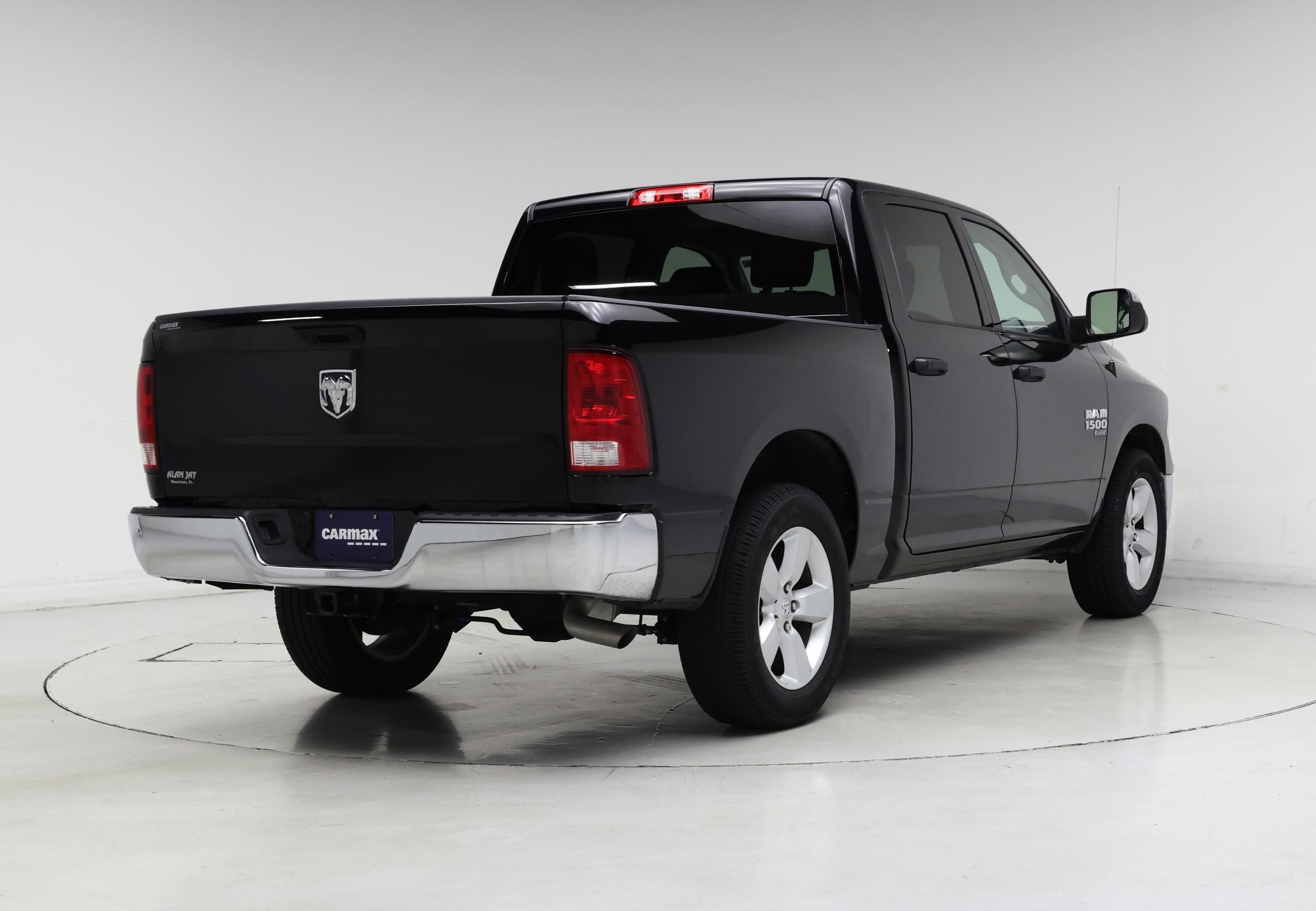 Thumbnail: 2022 RAM 1500 Classic - 8