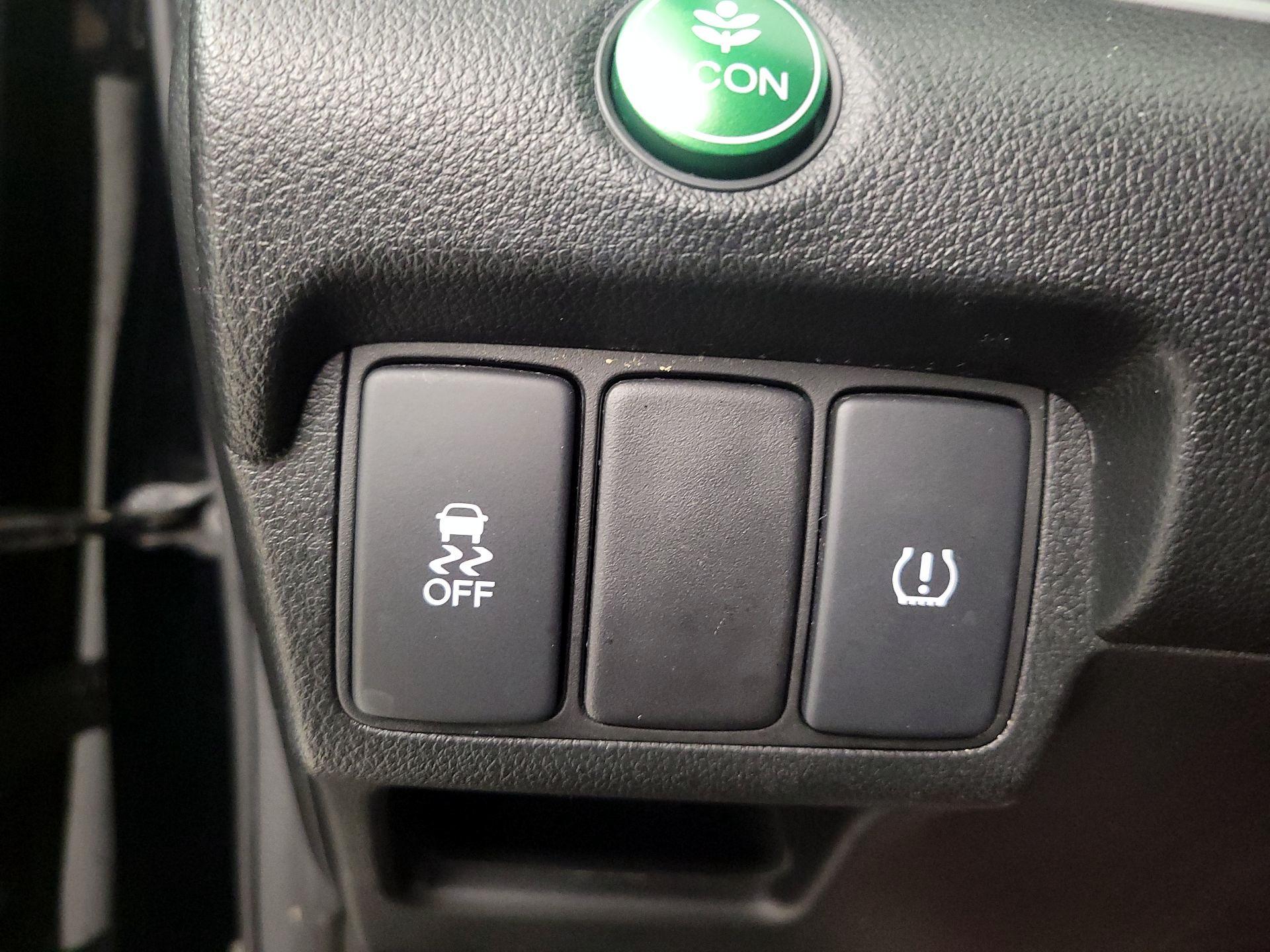 Thumbnail: 2015 Honda CR-V - 13