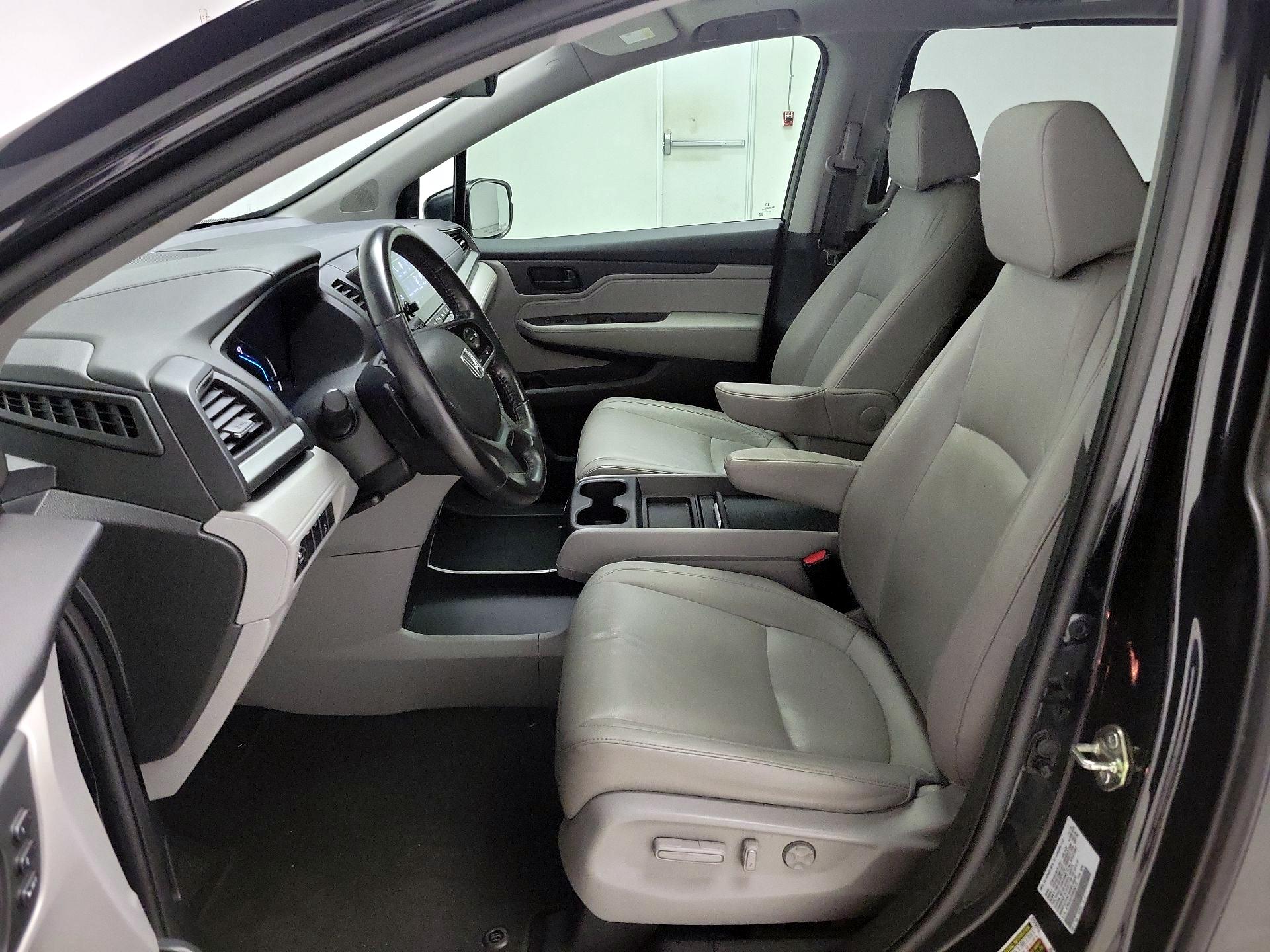Thumbnail: 2019 Honda Odyssey - 11
