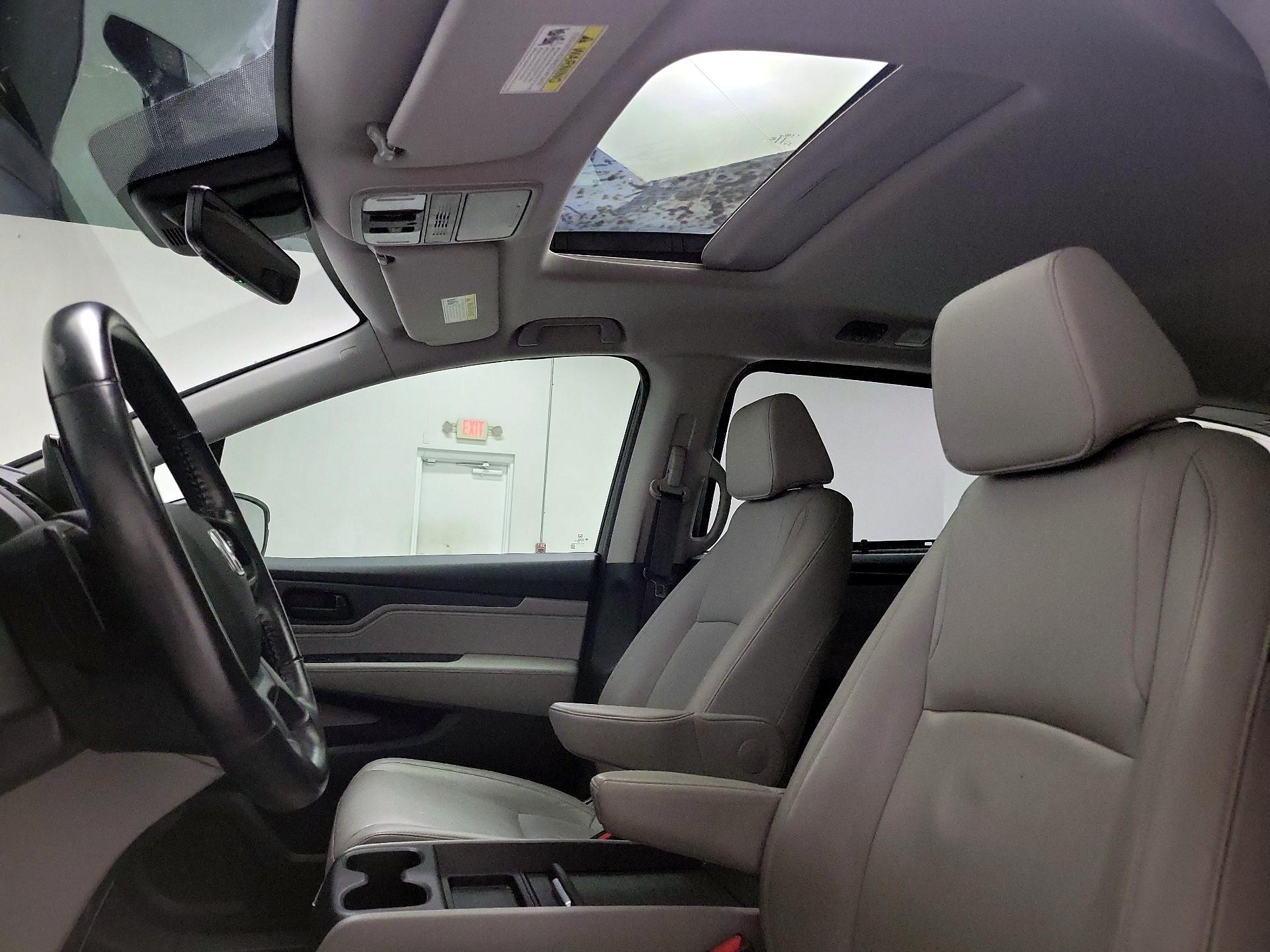 Thumbnail: 2019 Honda Odyssey - 19