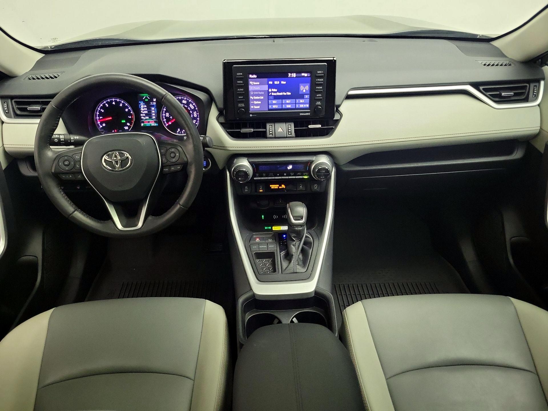 Thumbnail: 2021 Toyota RAV4 - 9