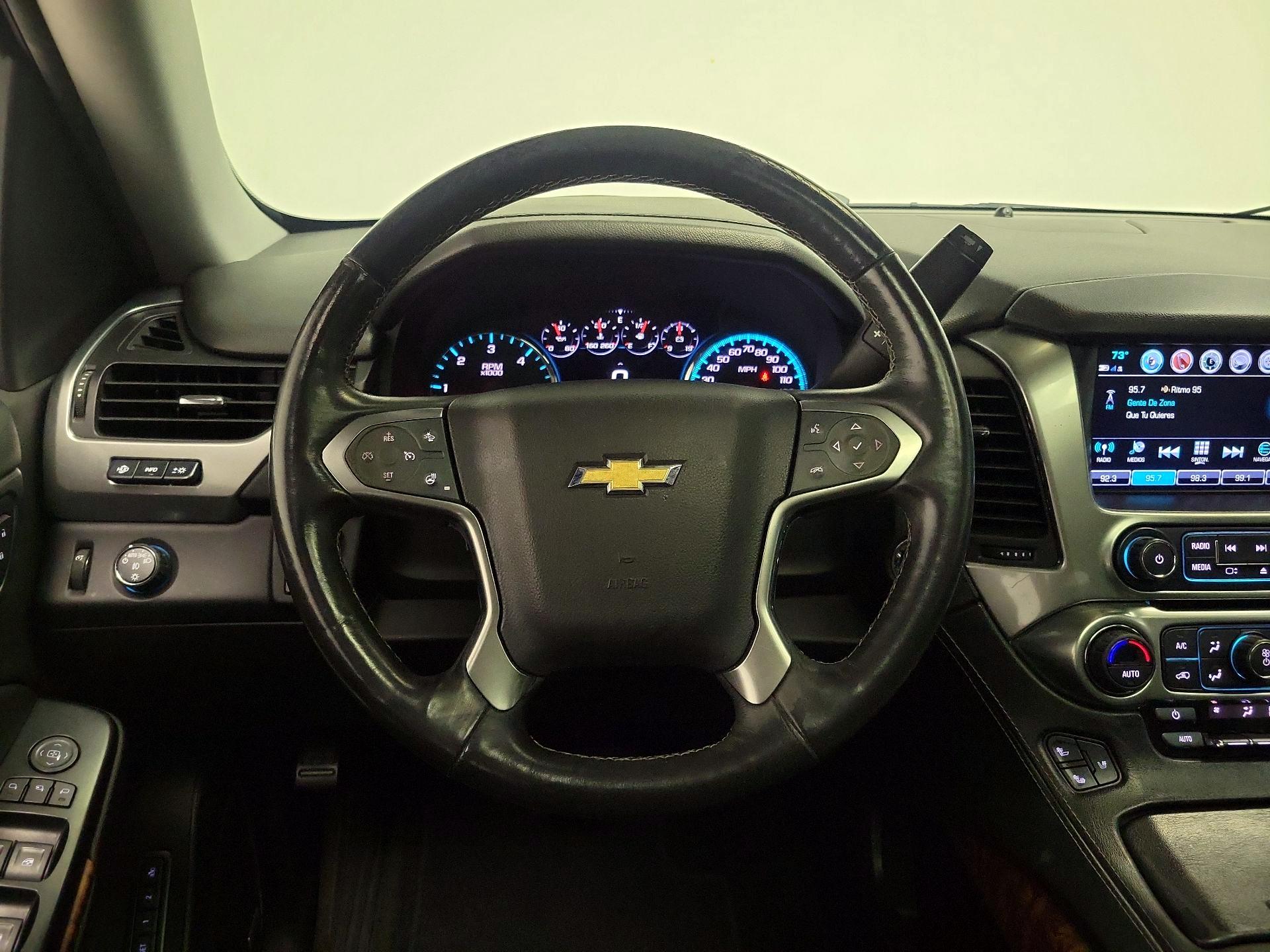 Thumbnail: 2017 Chevrolet Suburban - 10