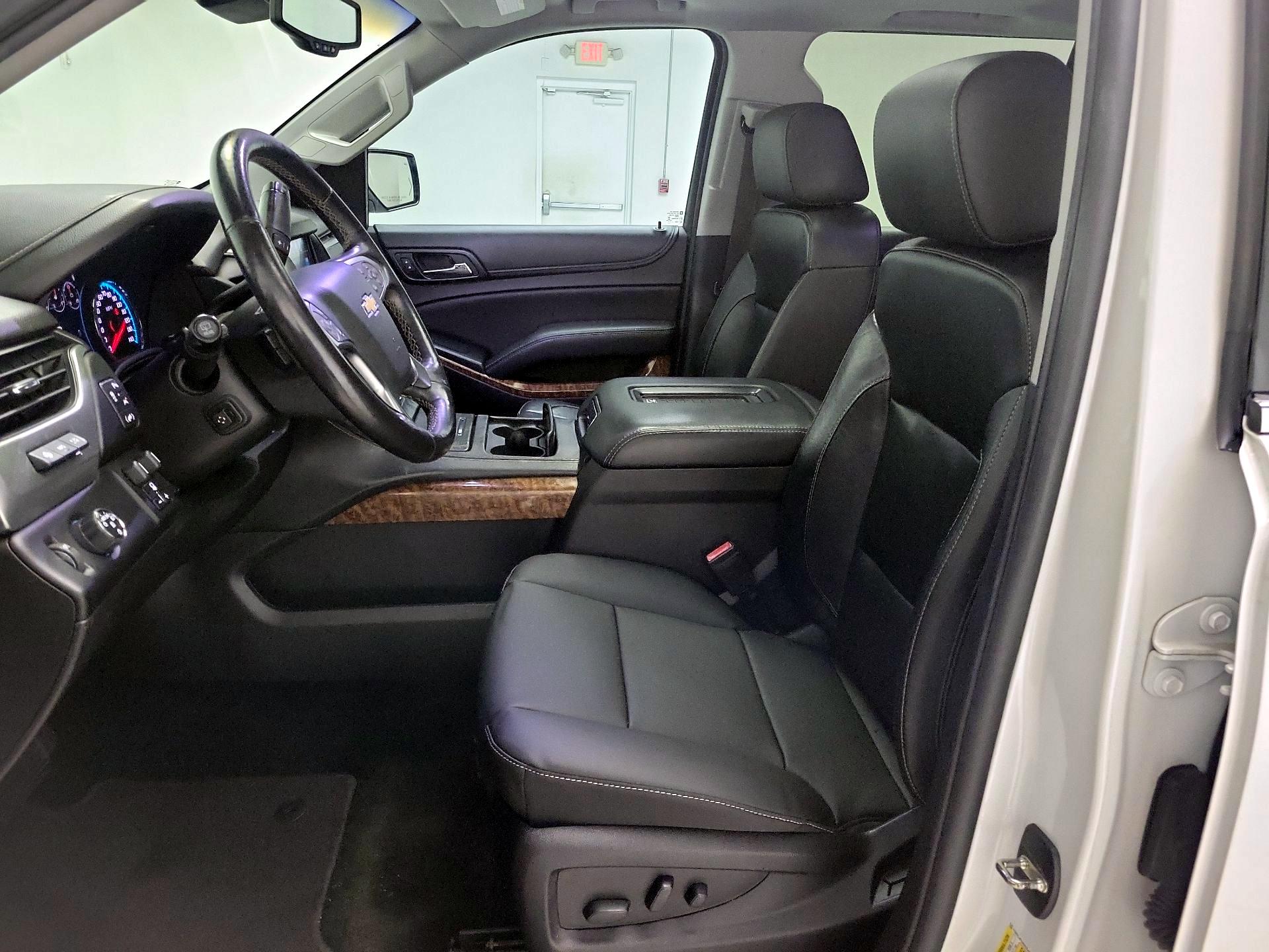 Thumbnail: 2017 Chevrolet Suburban - 11