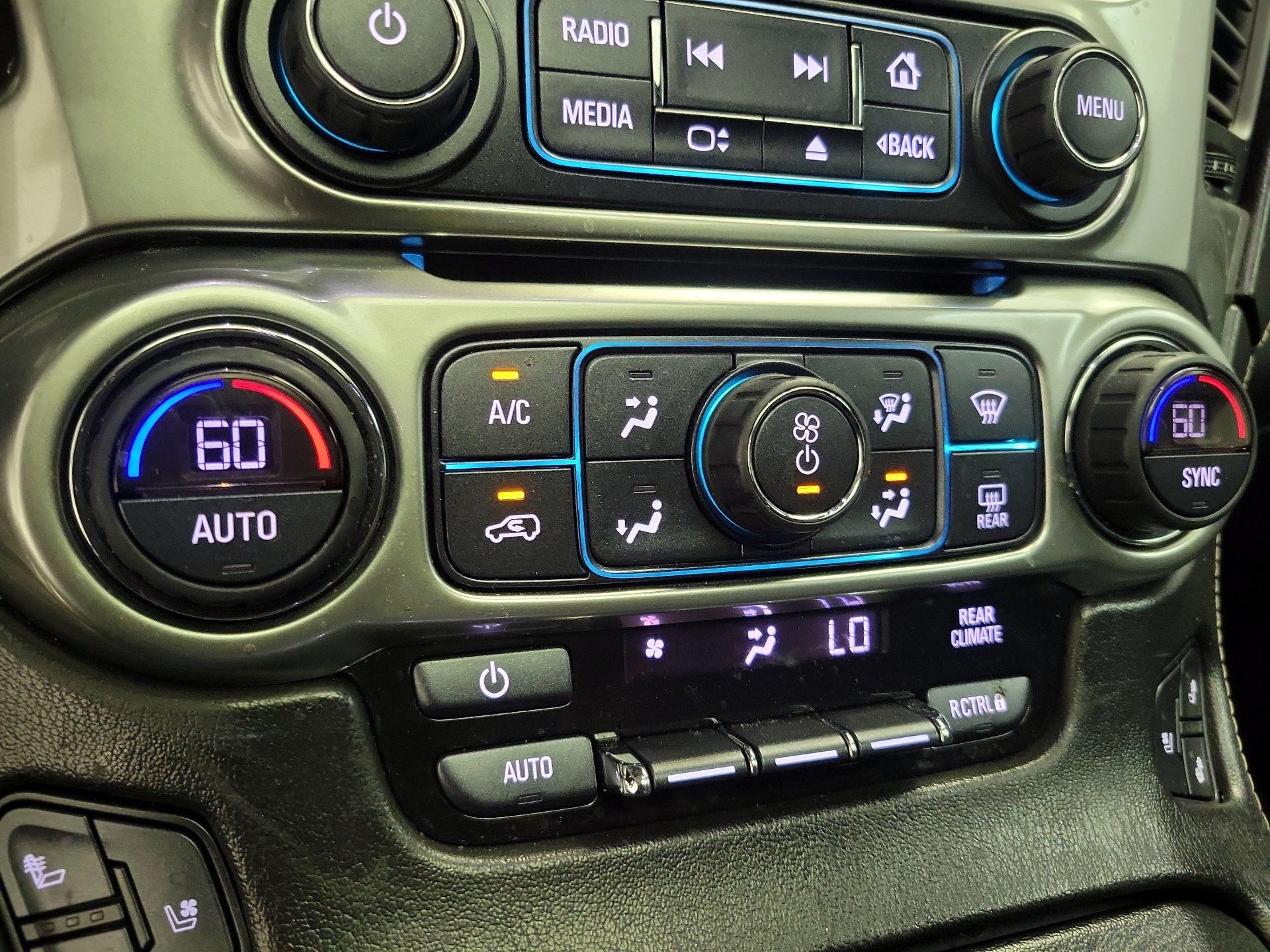 Thumbnail: 2017 Chevrolet Suburban - 16