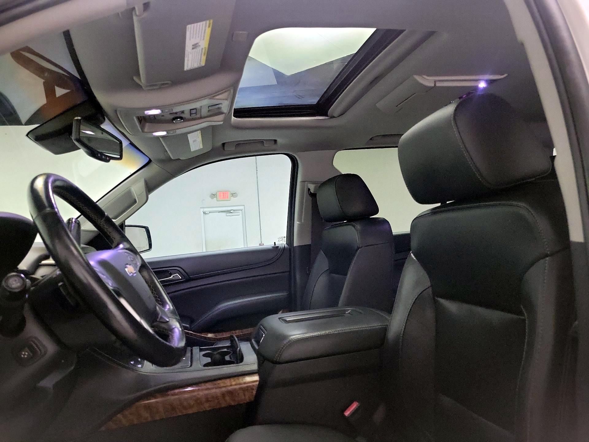 Thumbnail: 2017 Chevrolet Suburban - 19