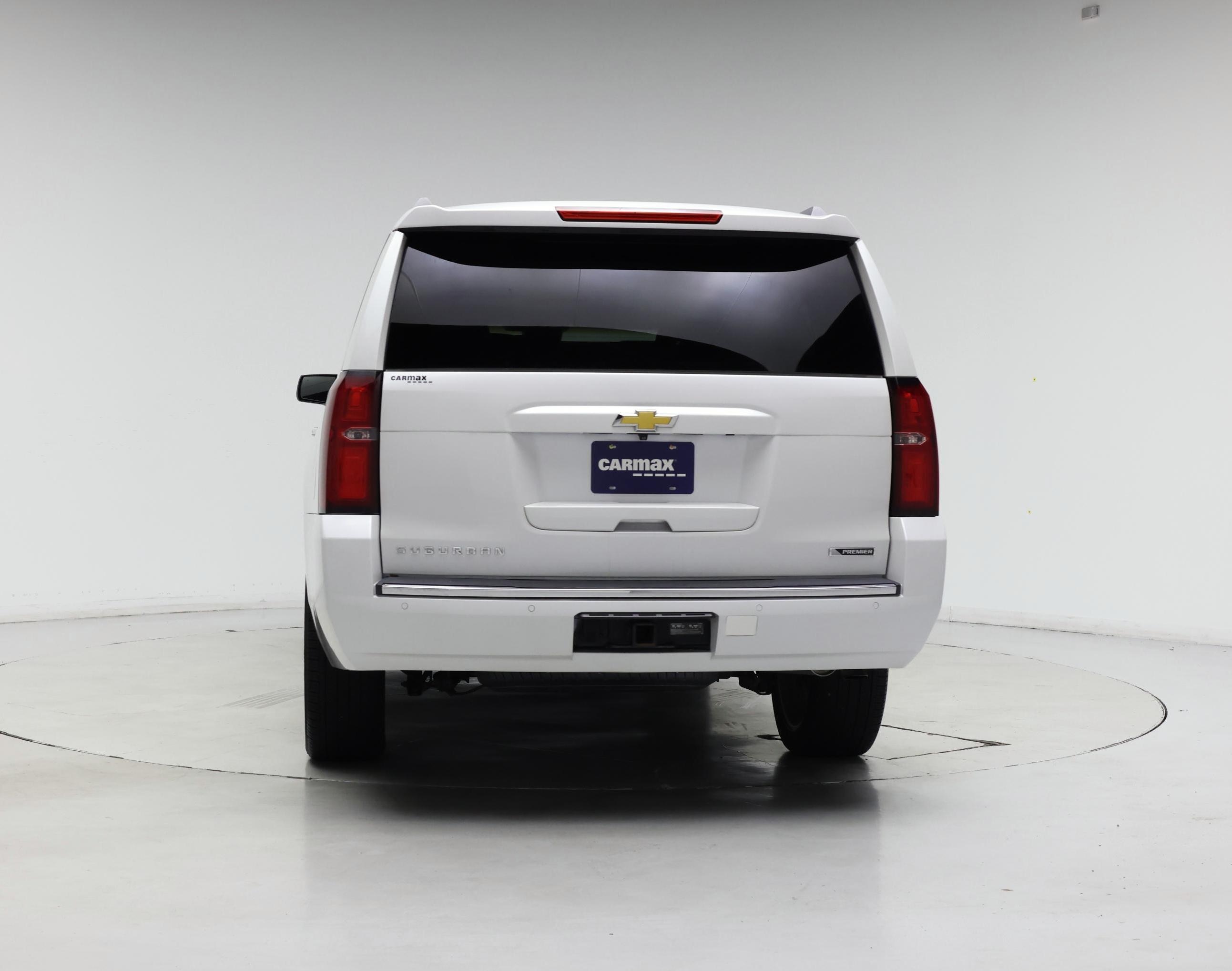 Thumbnail: 2017 Chevrolet Suburban - 6