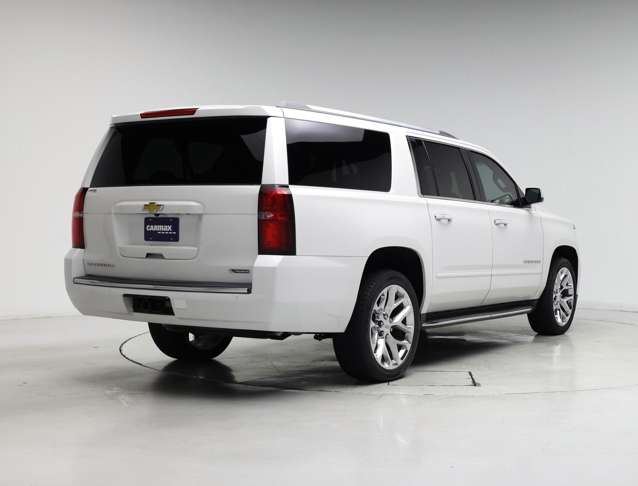 Thumbnail: 2017 Chevrolet Suburban - 8