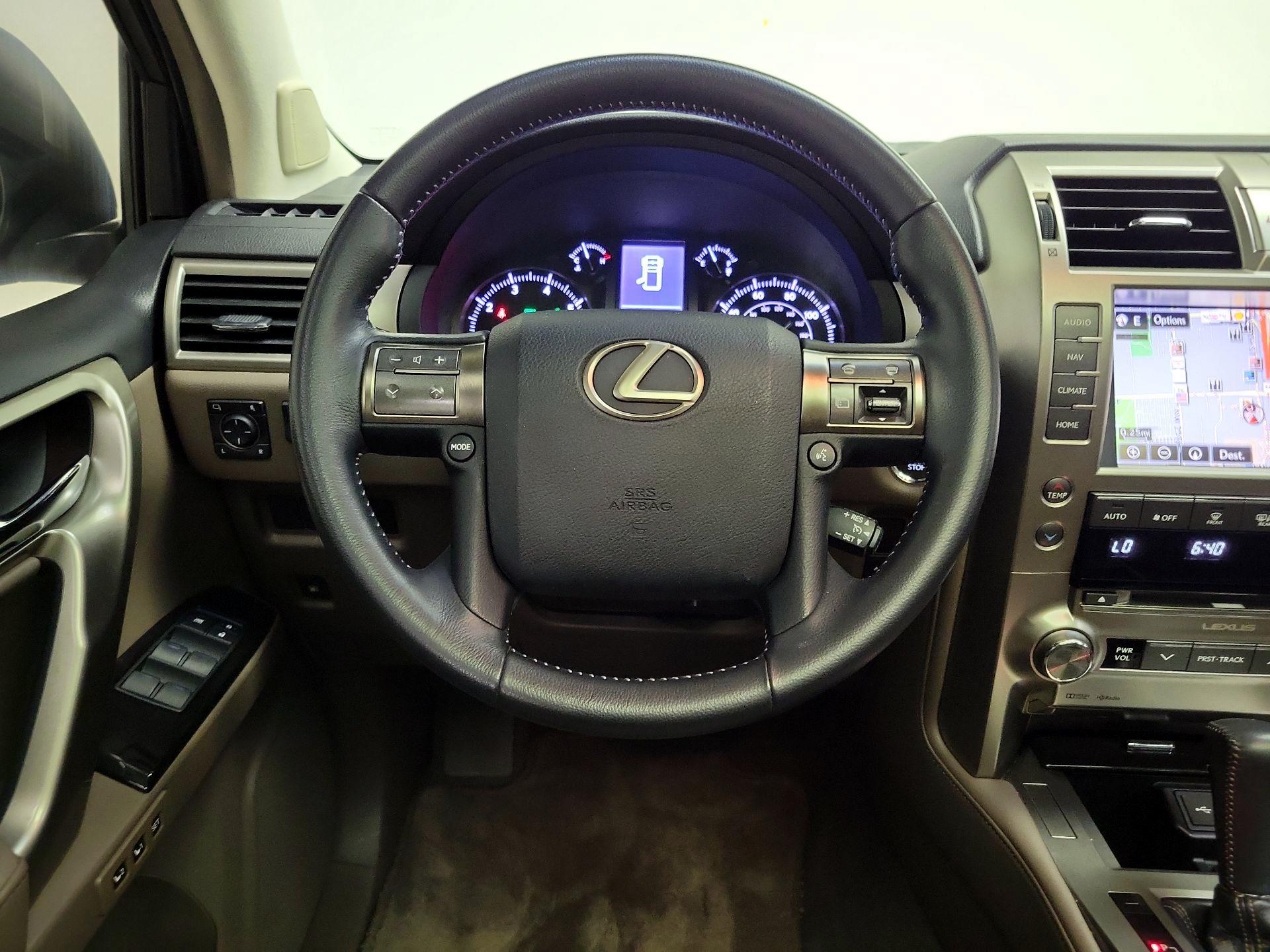 Thumbnail: 2019 Lexus GX - 10