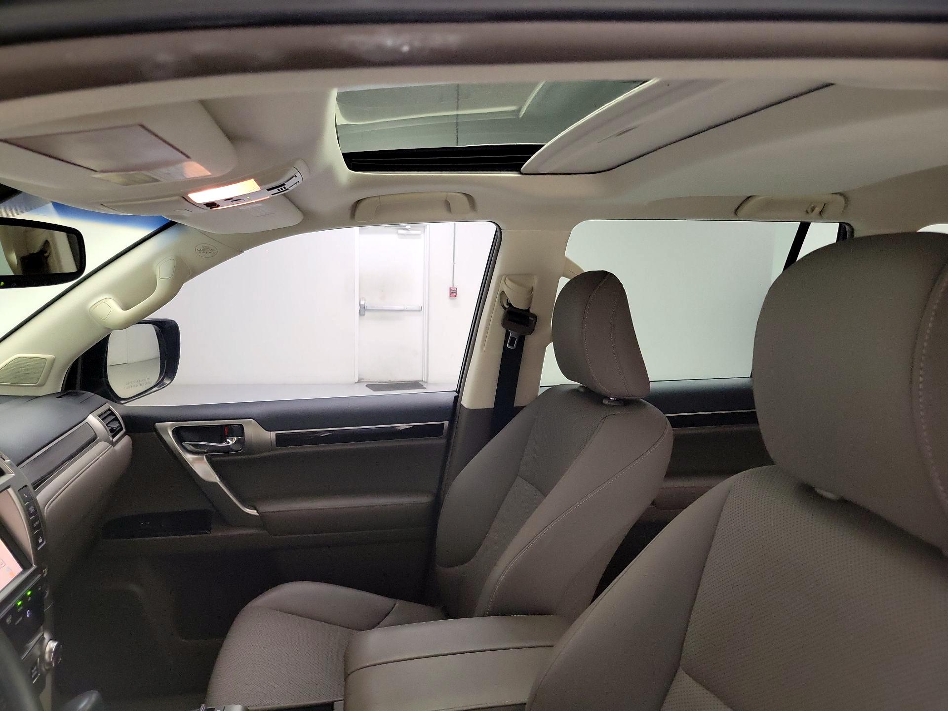 Thumbnail: 2019 Lexus GX - 20