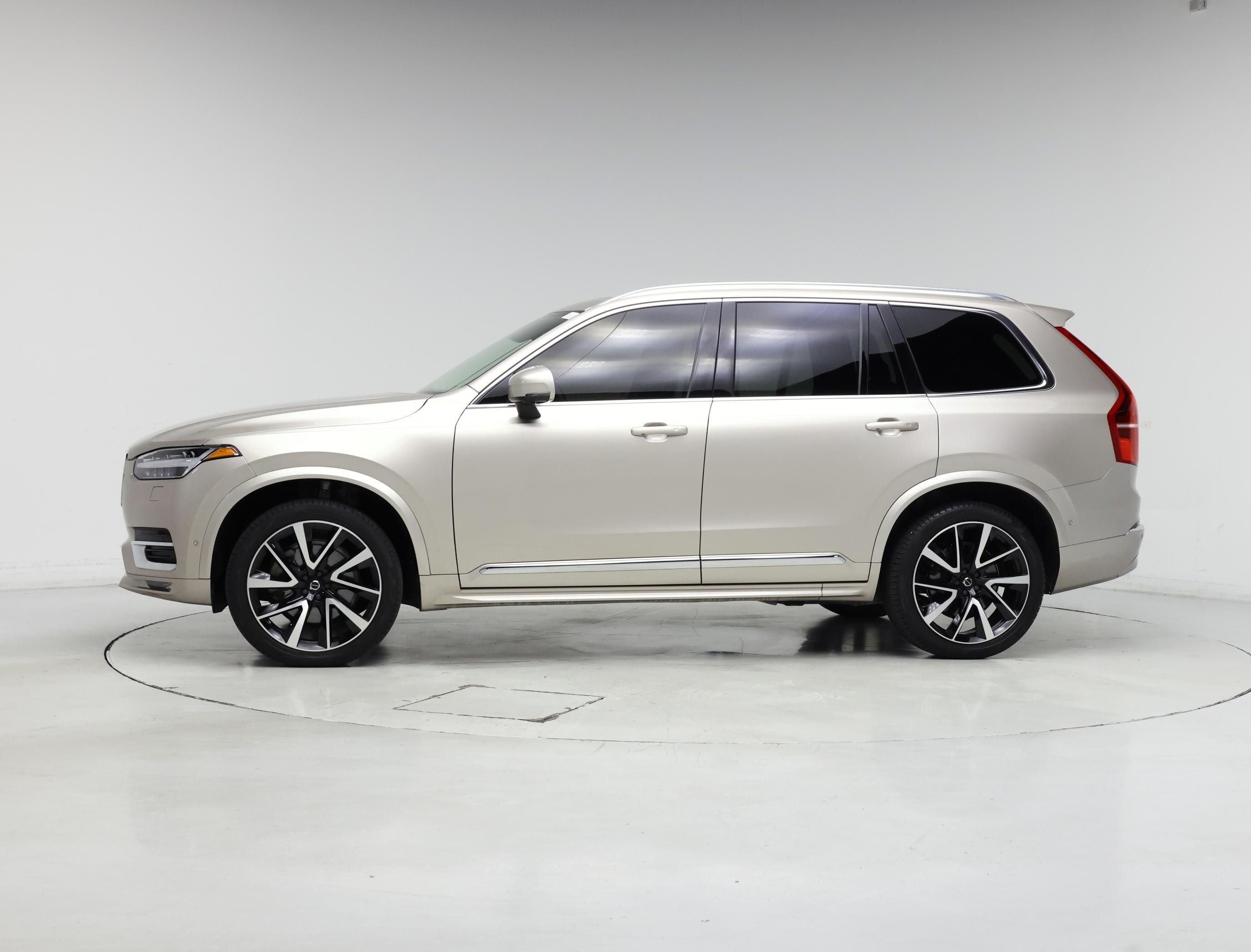 Thumbnail: 2023 Volvo XC90 - 3