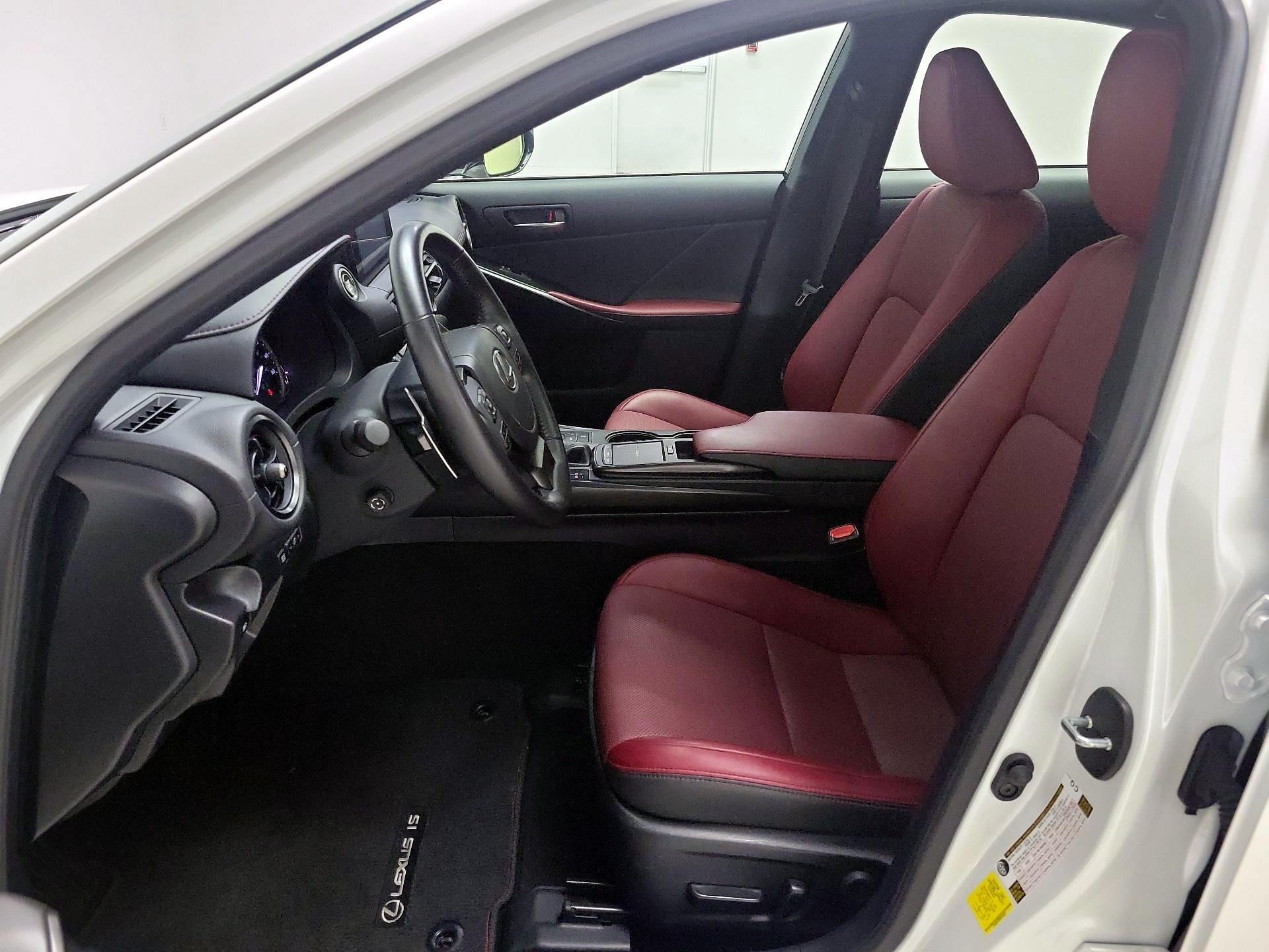 Thumbnail: 2023 Lexus IS - 11