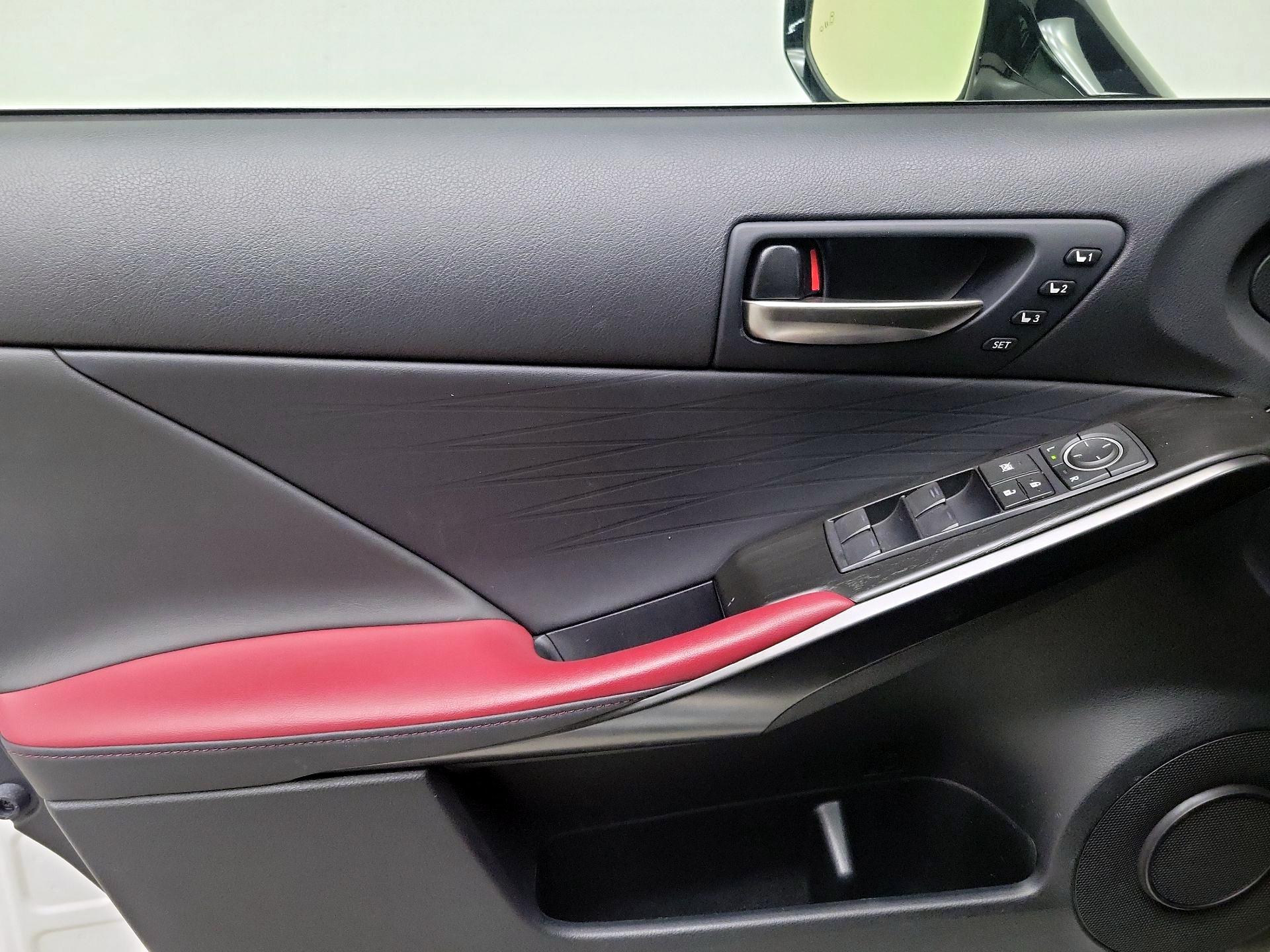 Thumbnail: 2023 Lexus IS - 12