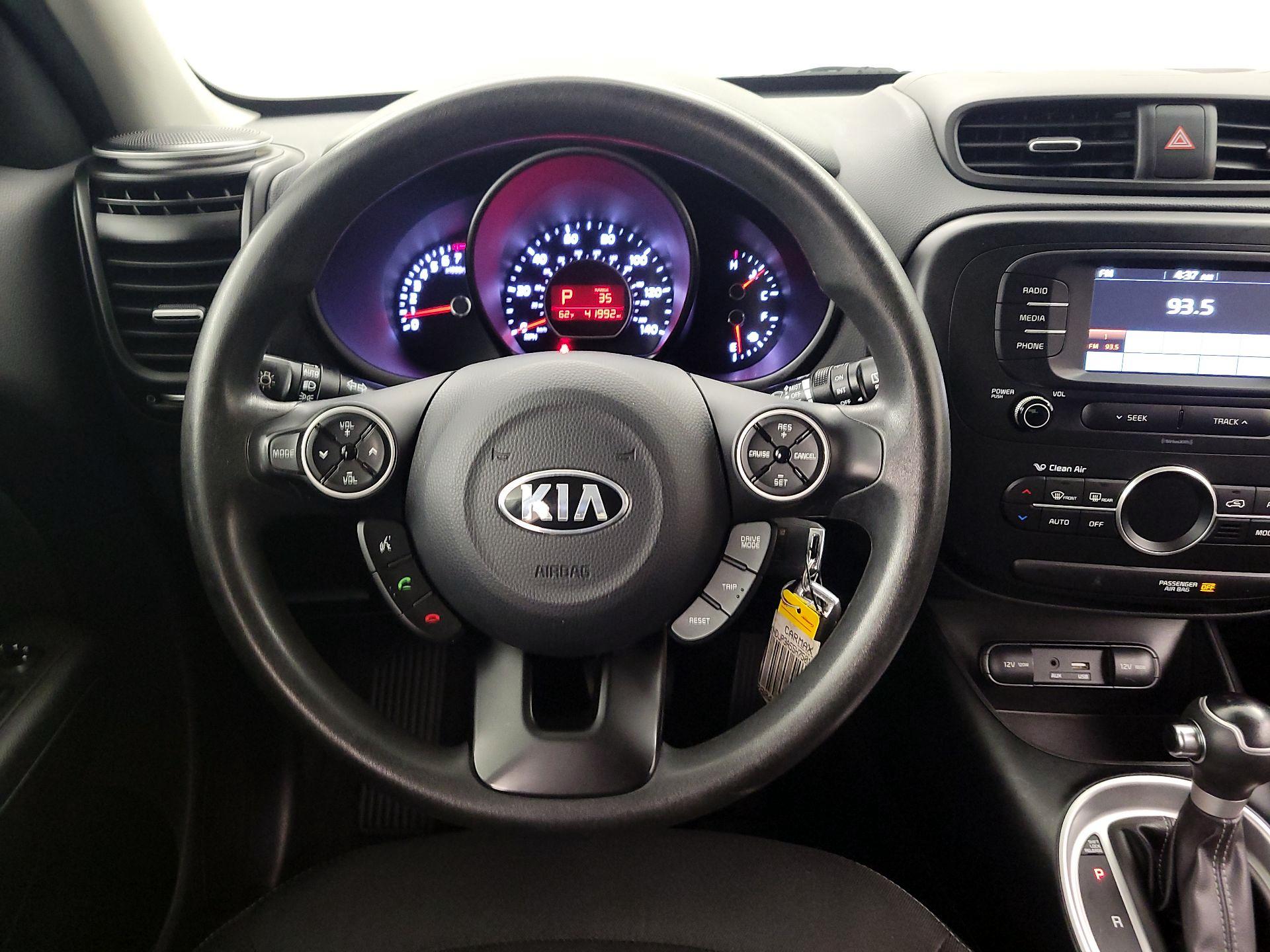 Thumbnail: 2017 Kia Soul - 10