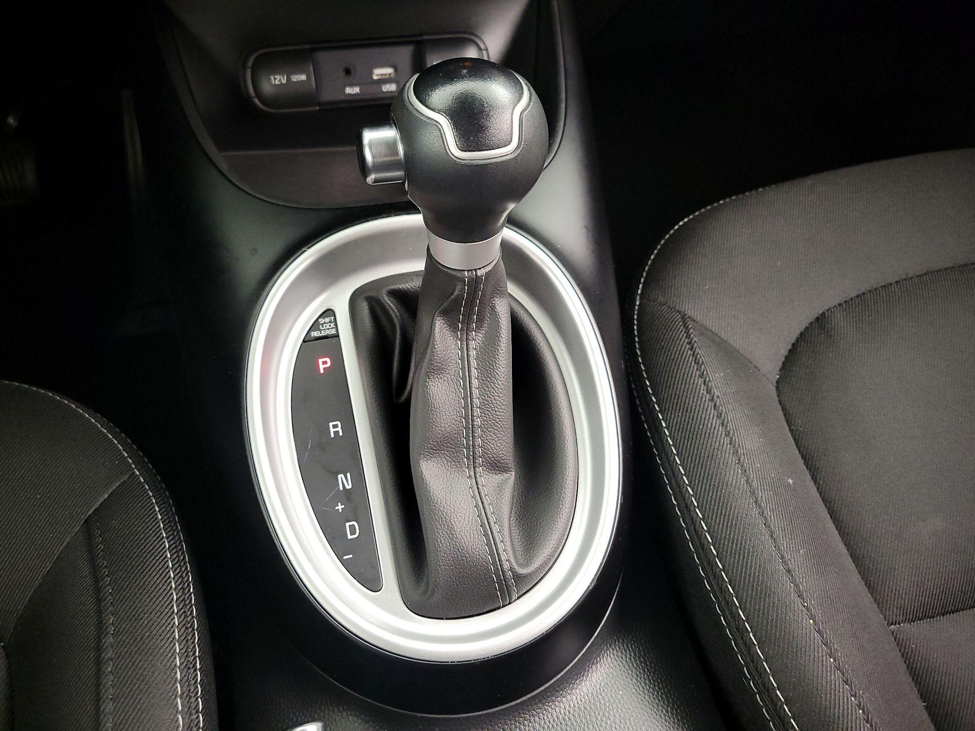 Thumbnail: 2017 Kia Soul - 17