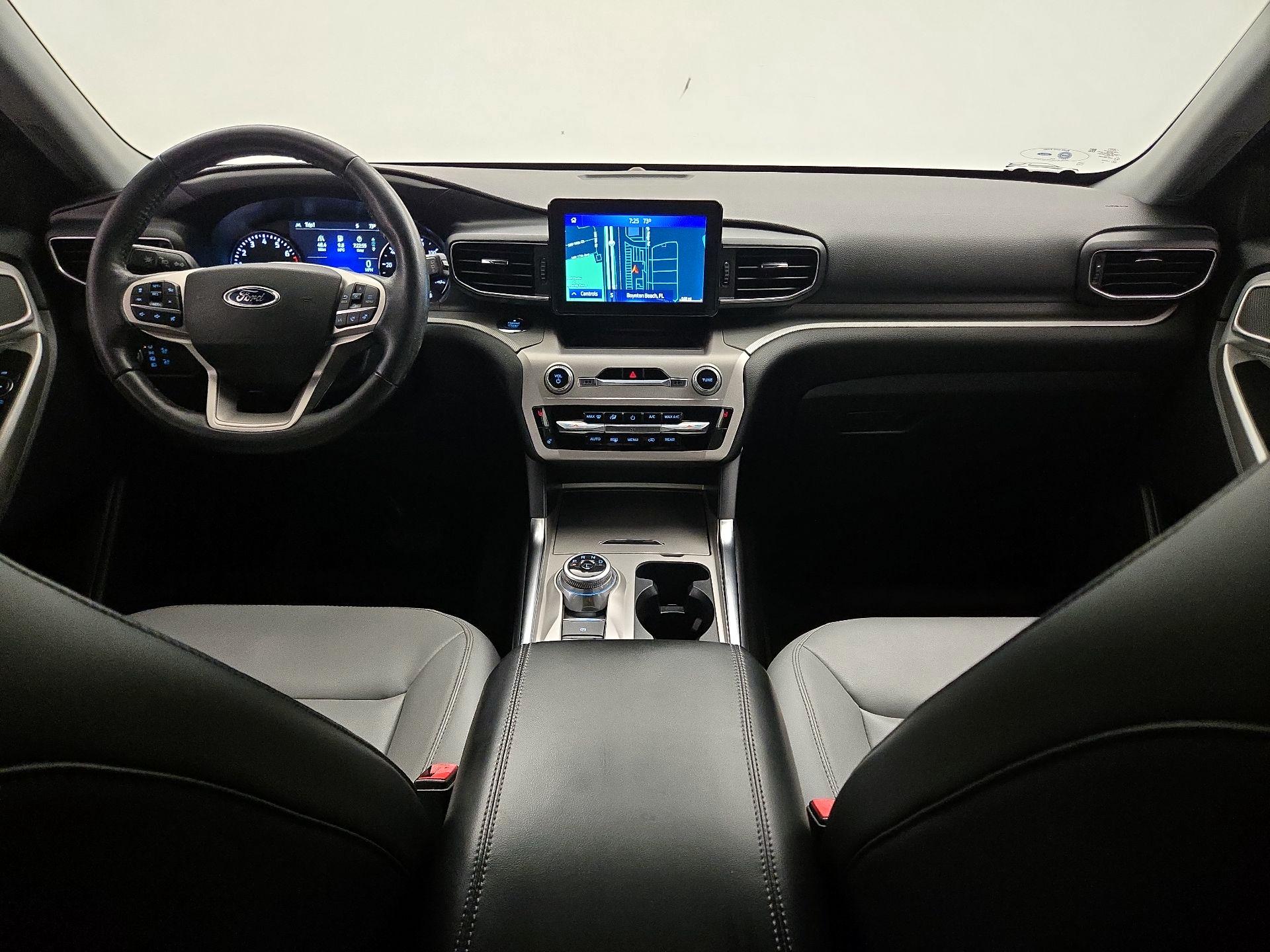 Thumbnail: 2021 Ford Explorer - 9