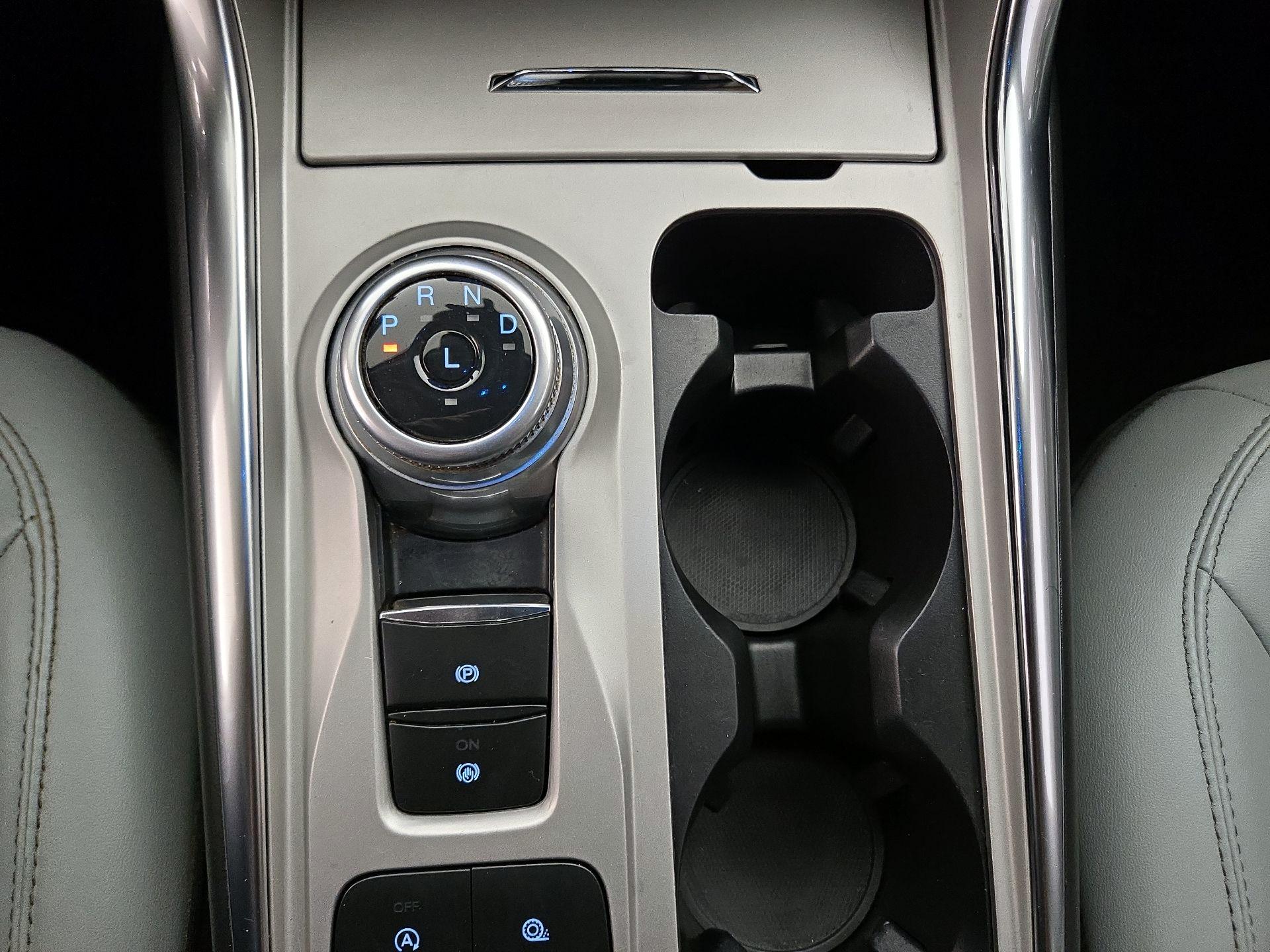 Thumbnail: 2021 Ford Explorer - 18