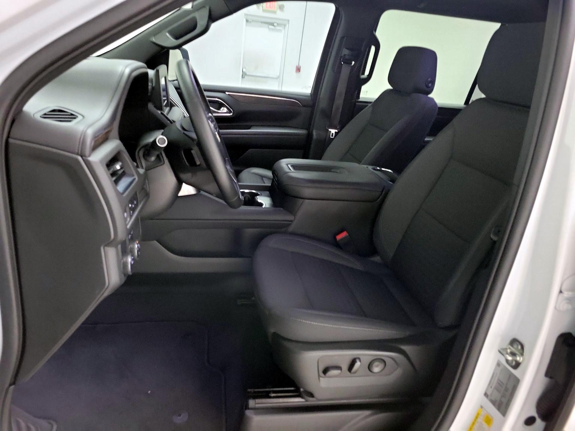 Thumbnail: 2023 Chevrolet Suburban - 11