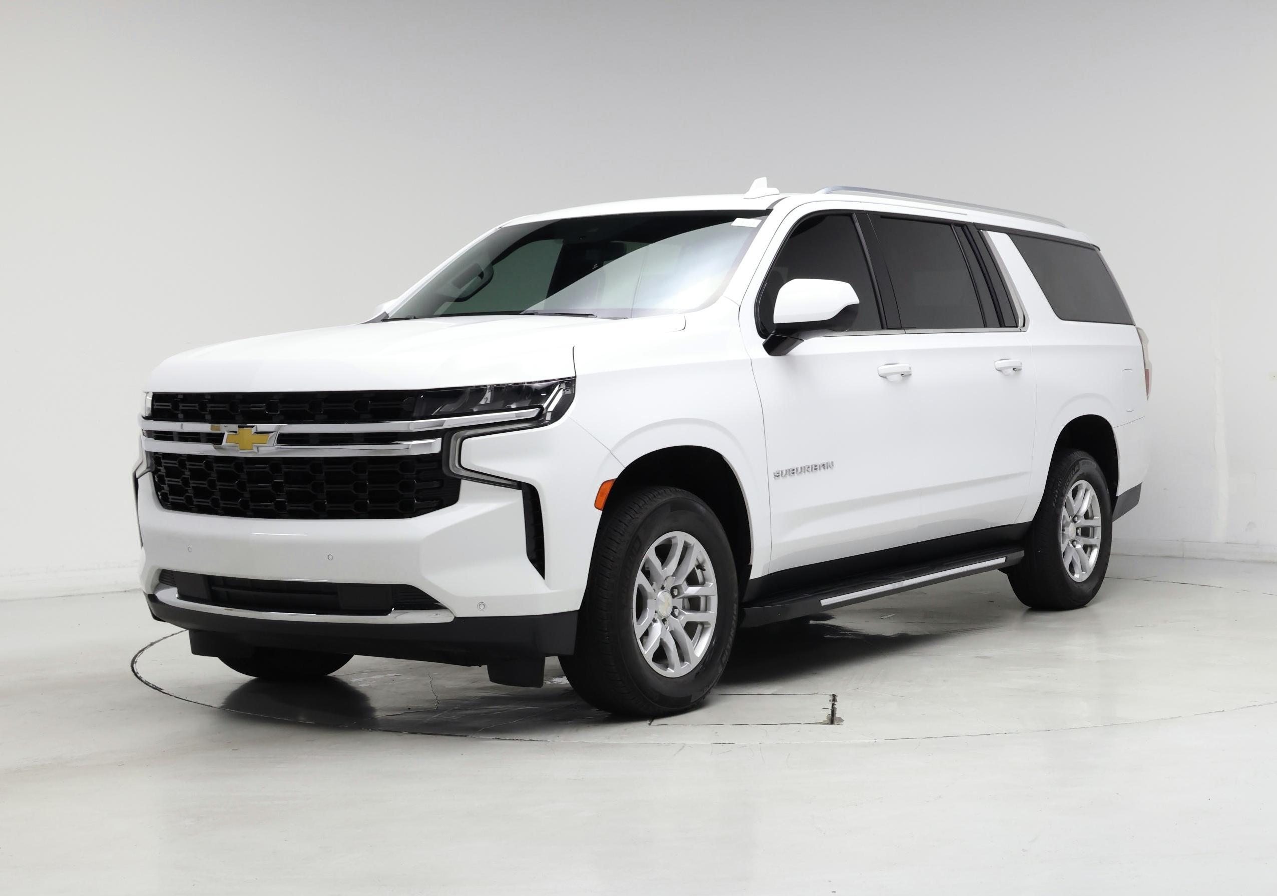 Thumbnail: 2023 Chevrolet Suburban - 4