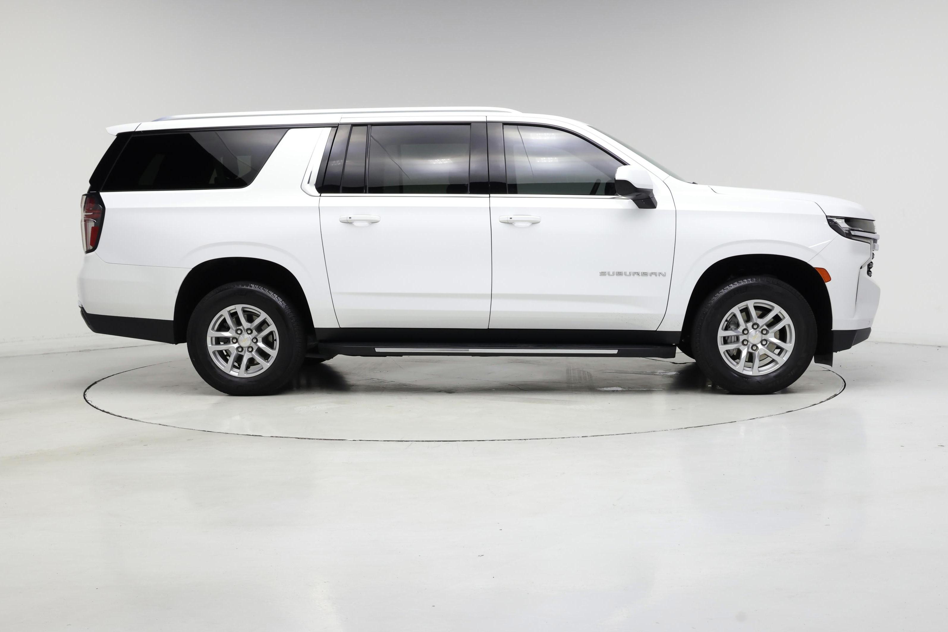 Thumbnail: 2023 Chevrolet Suburban - 7