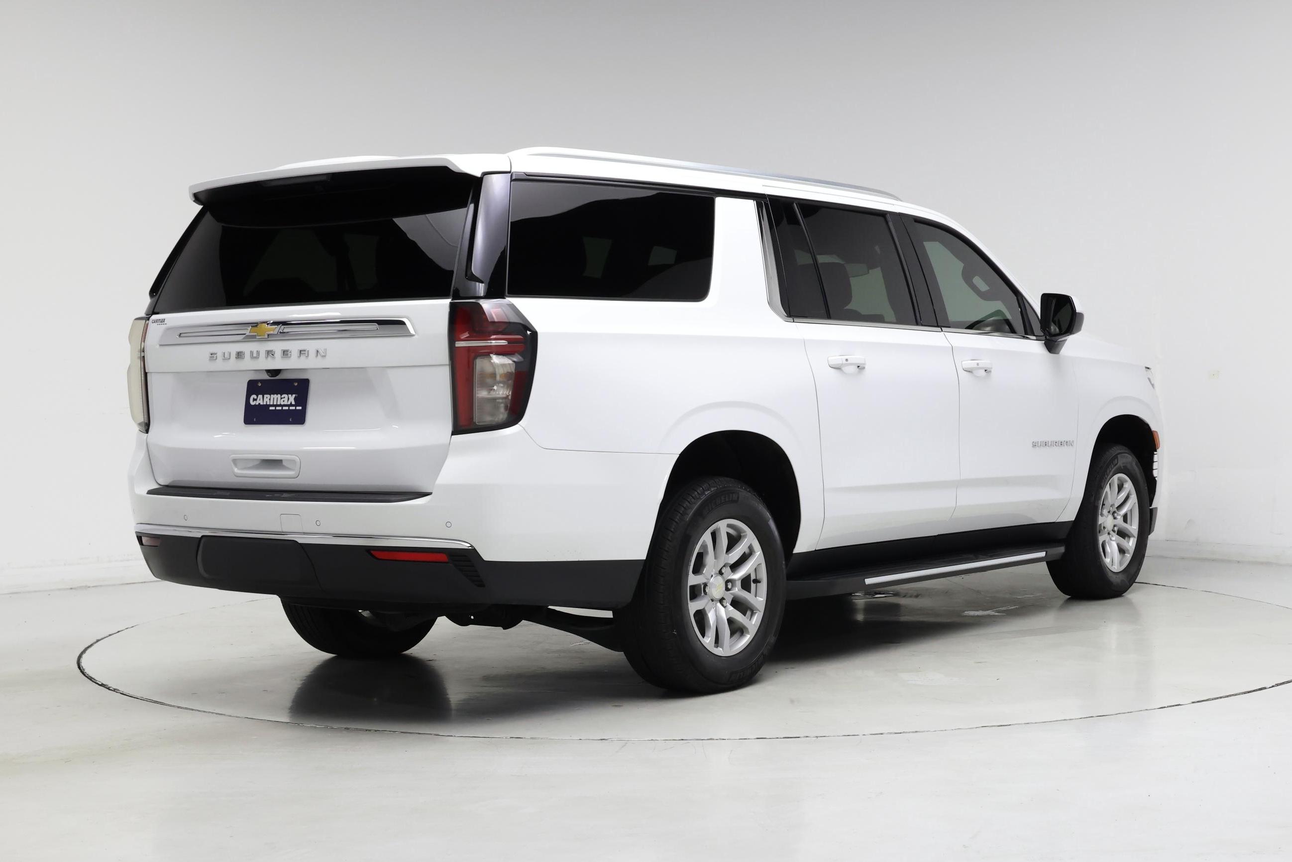 Thumbnail: 2023 Chevrolet Suburban - 8