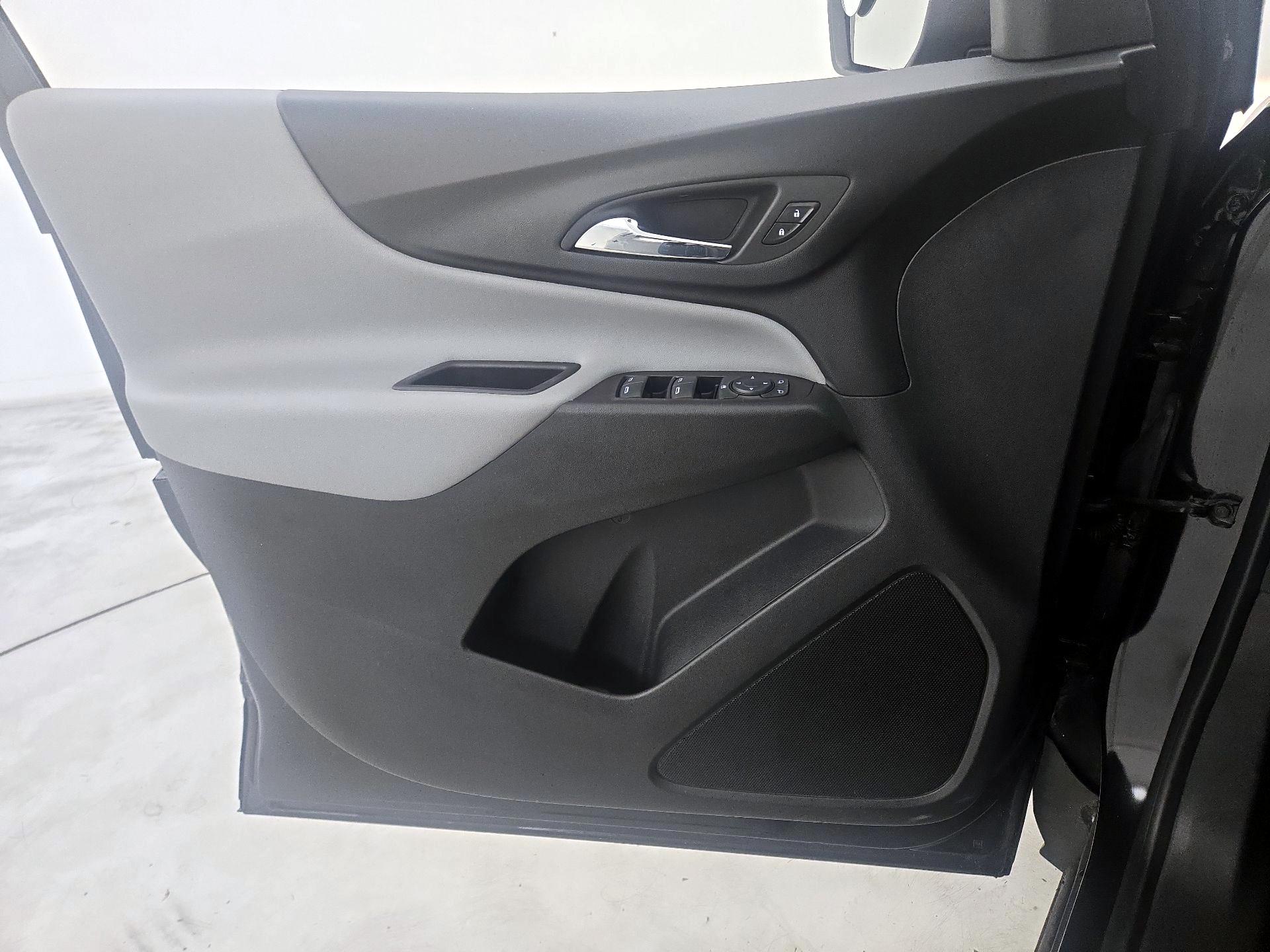 Thumbnail: 2020 Chevrolet Equinox - 12