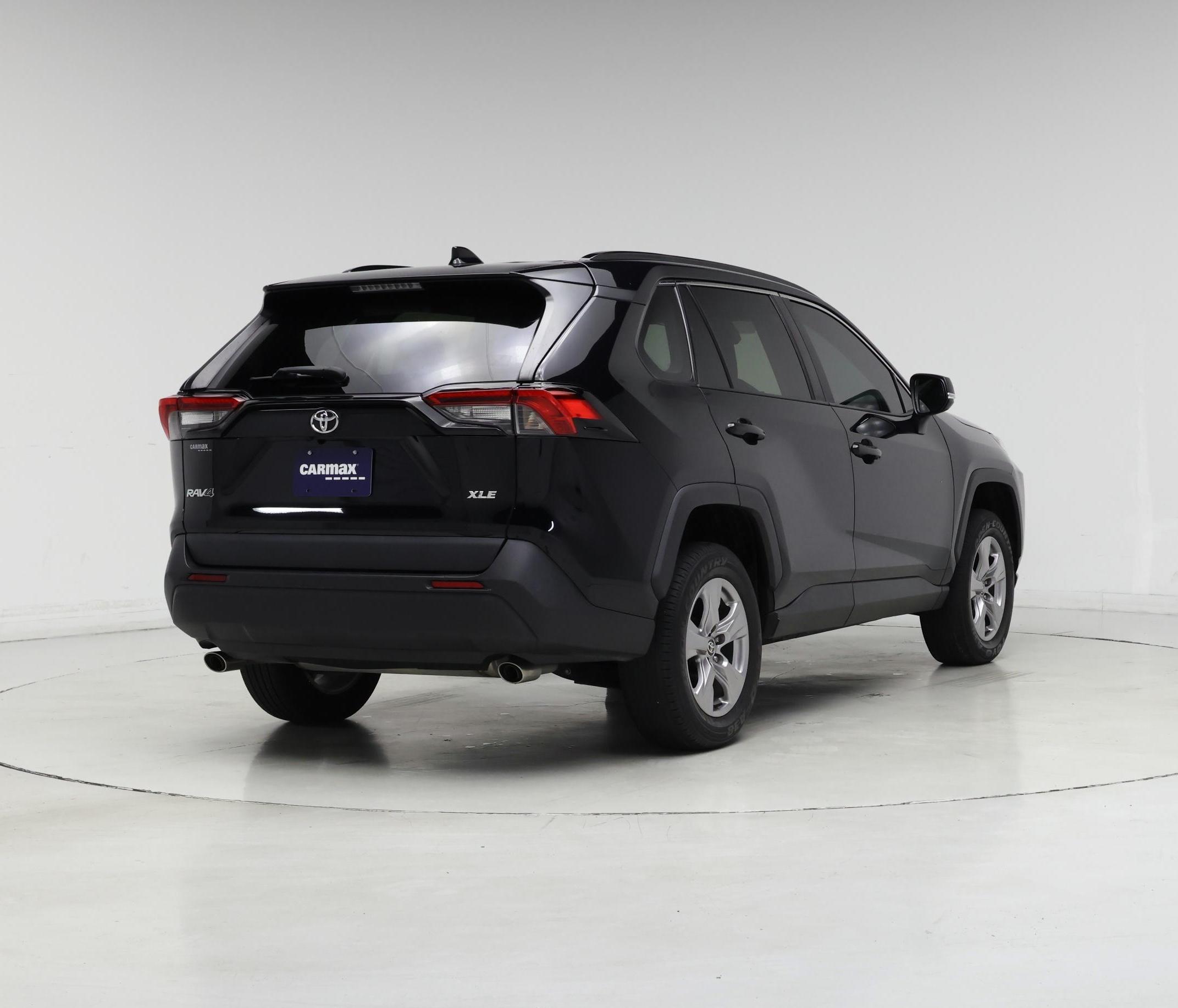Thumbnail: 2022 Toyota RAV4 - 8
