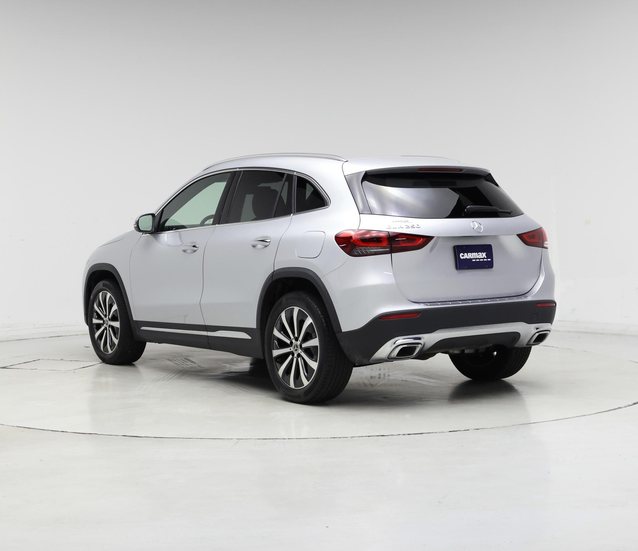 Thumbnail: 2023 Mercedes-Benz GLA - 2