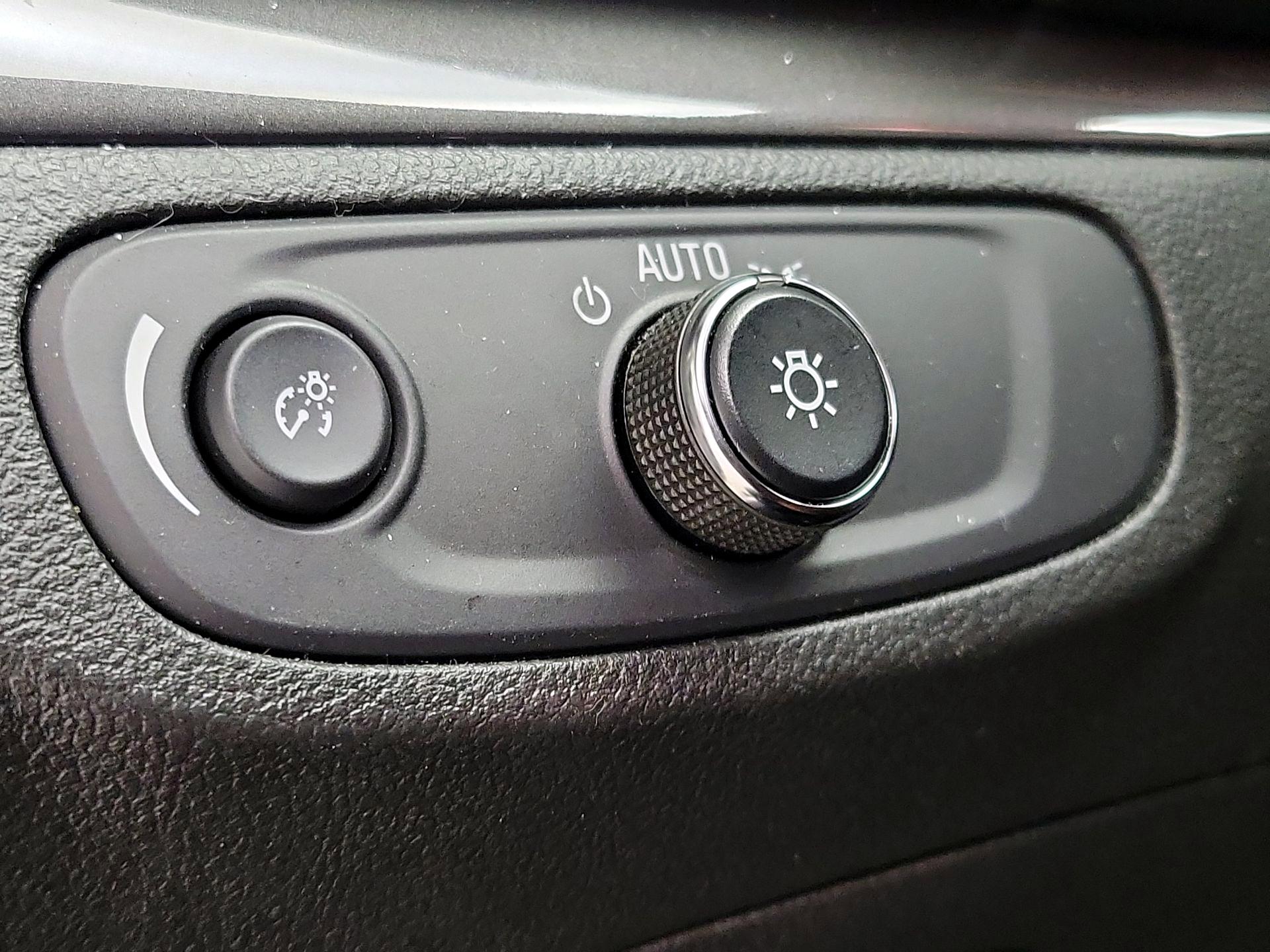 Thumbnail: 2019 Buick Encore - 13