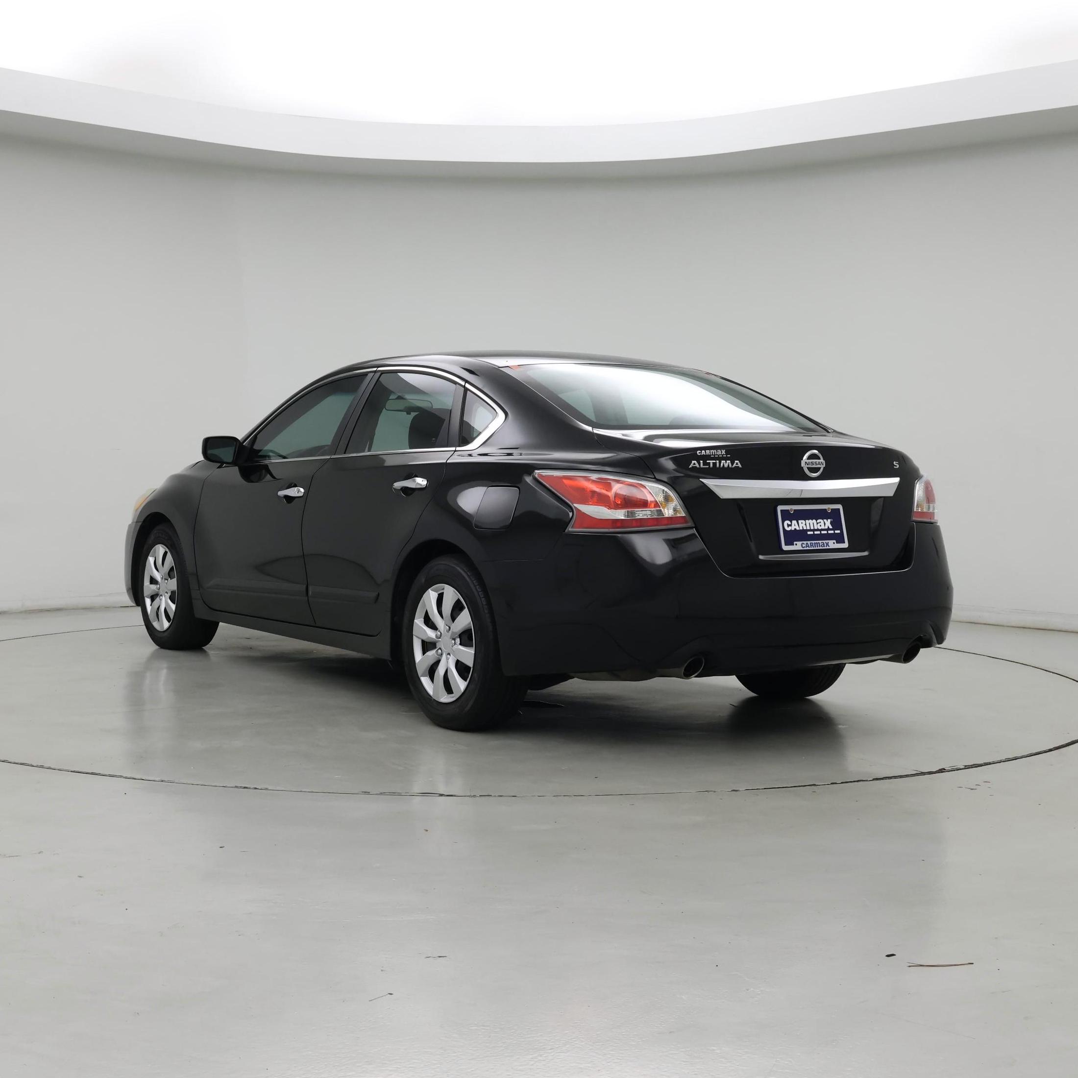 Thumbnail: 2015 Nissan Altima - 2