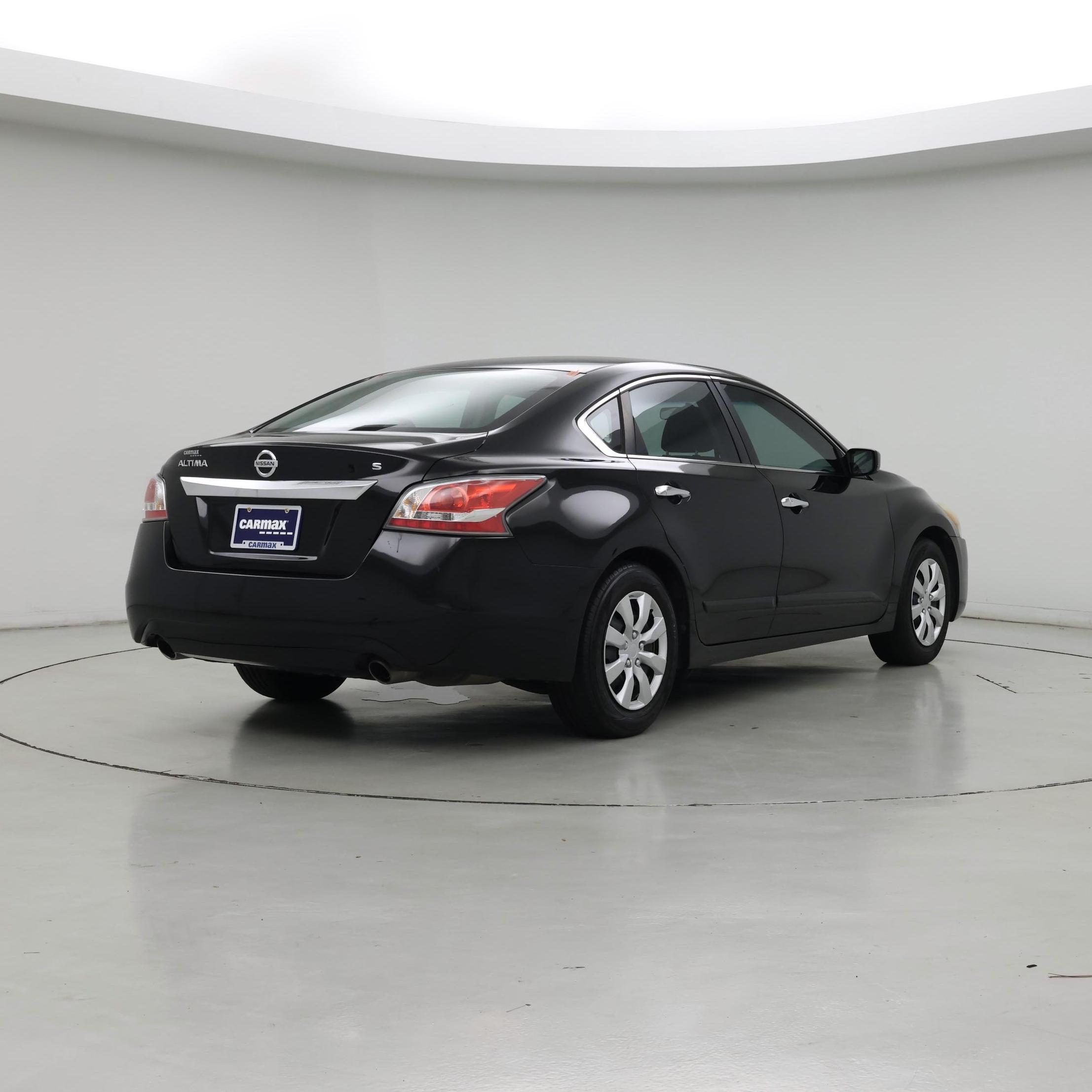 Thumbnail: 2015 Nissan Altima - 8