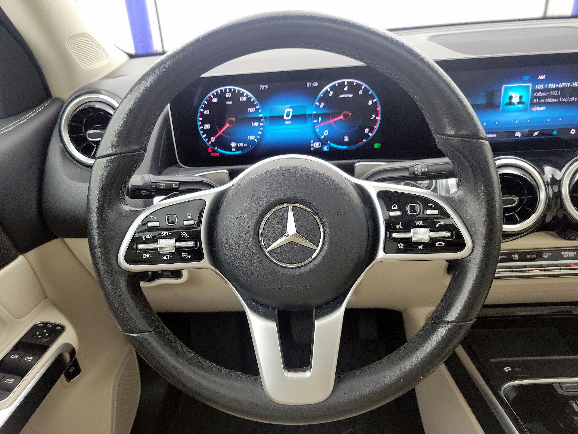 Thumbnail: 2021 Mercedes-Benz GLB - 10