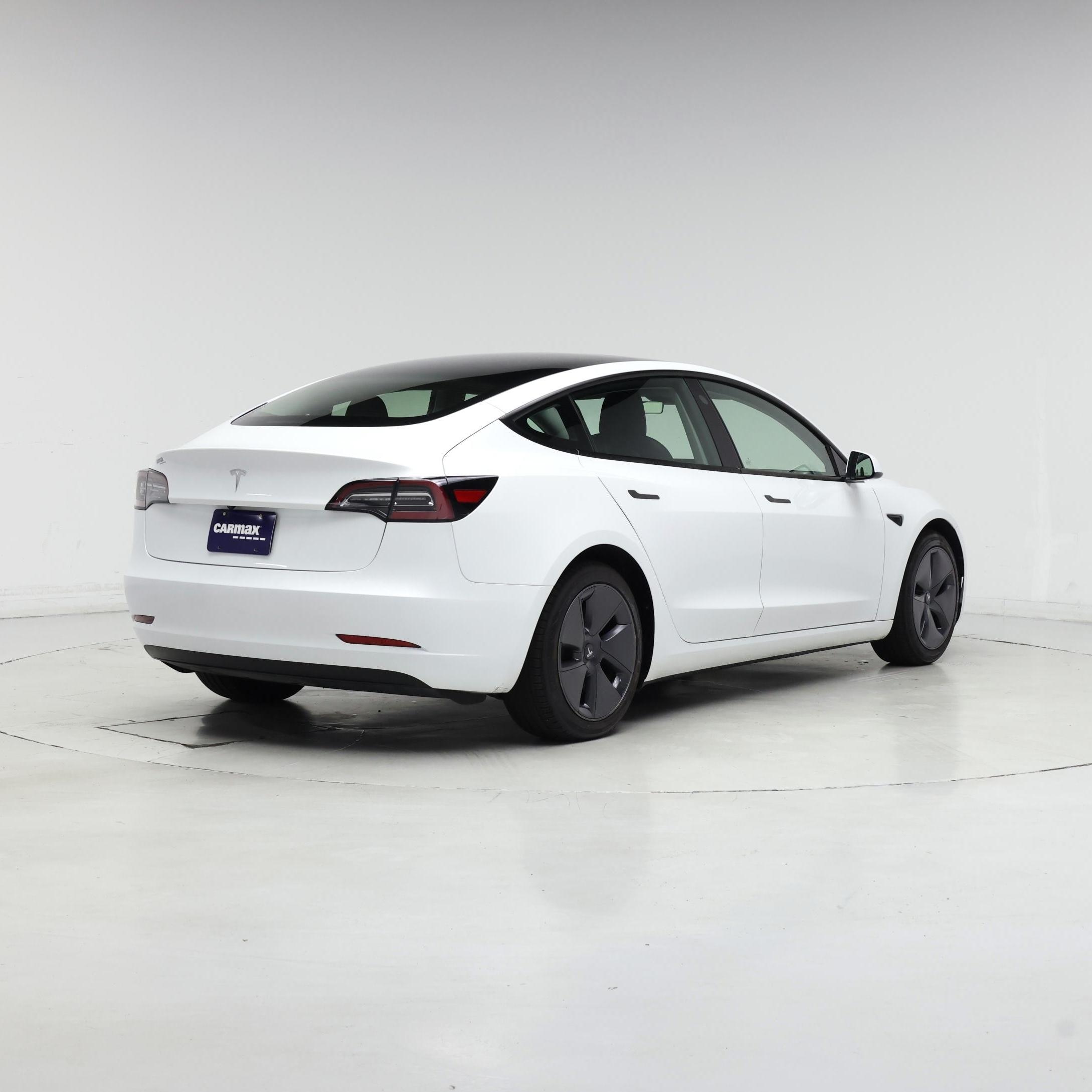 Thumbnail: 2023 Tesla Model 3 - 8