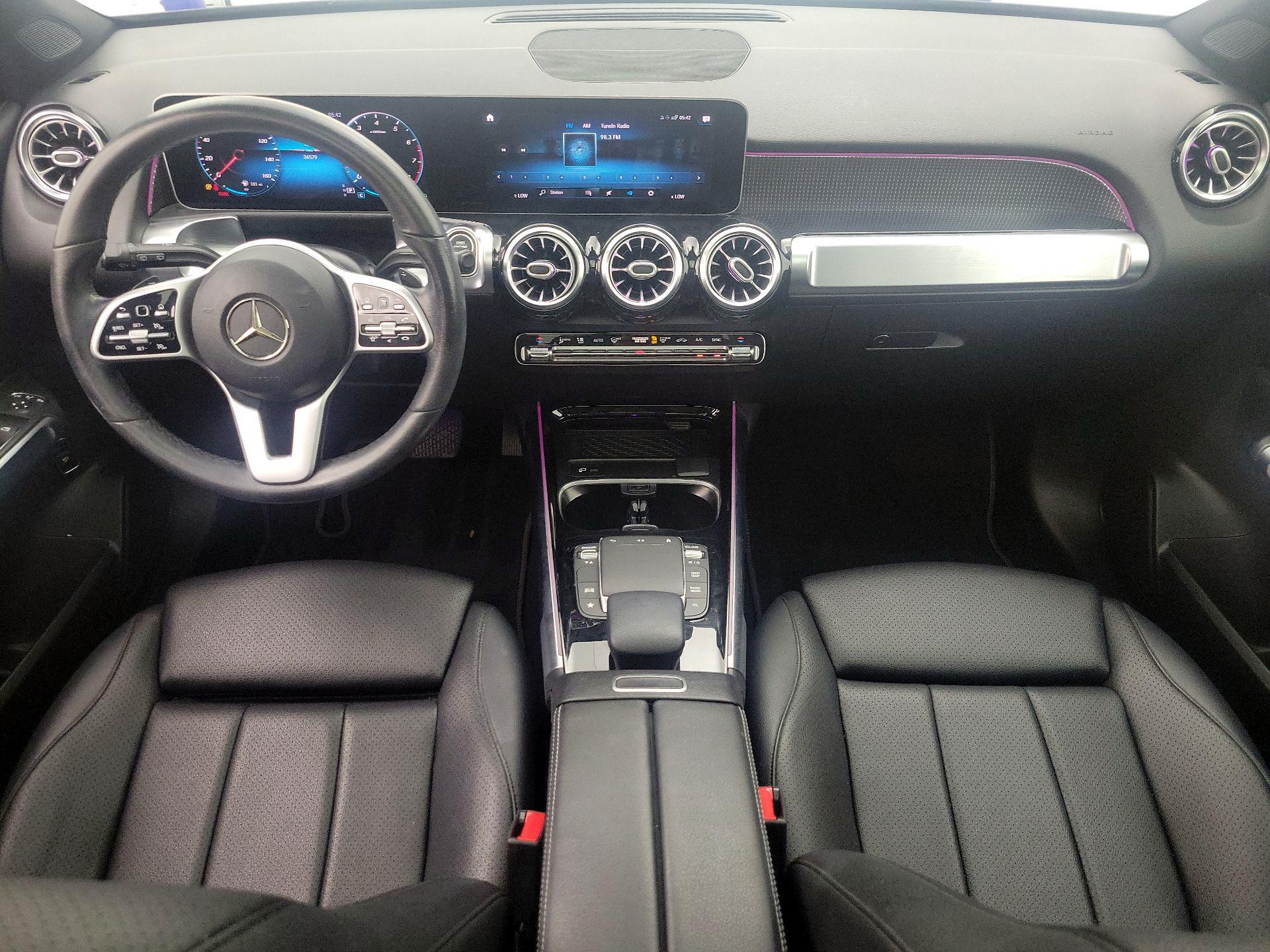 Thumbnail: 2021 Mercedes-Benz GLB - 9