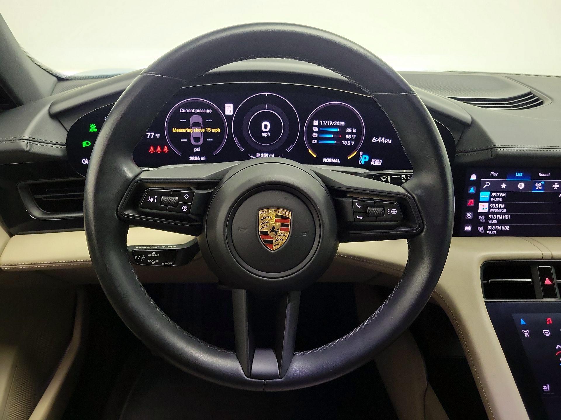 Thumbnail: 2023 Porsche Taycan - 10