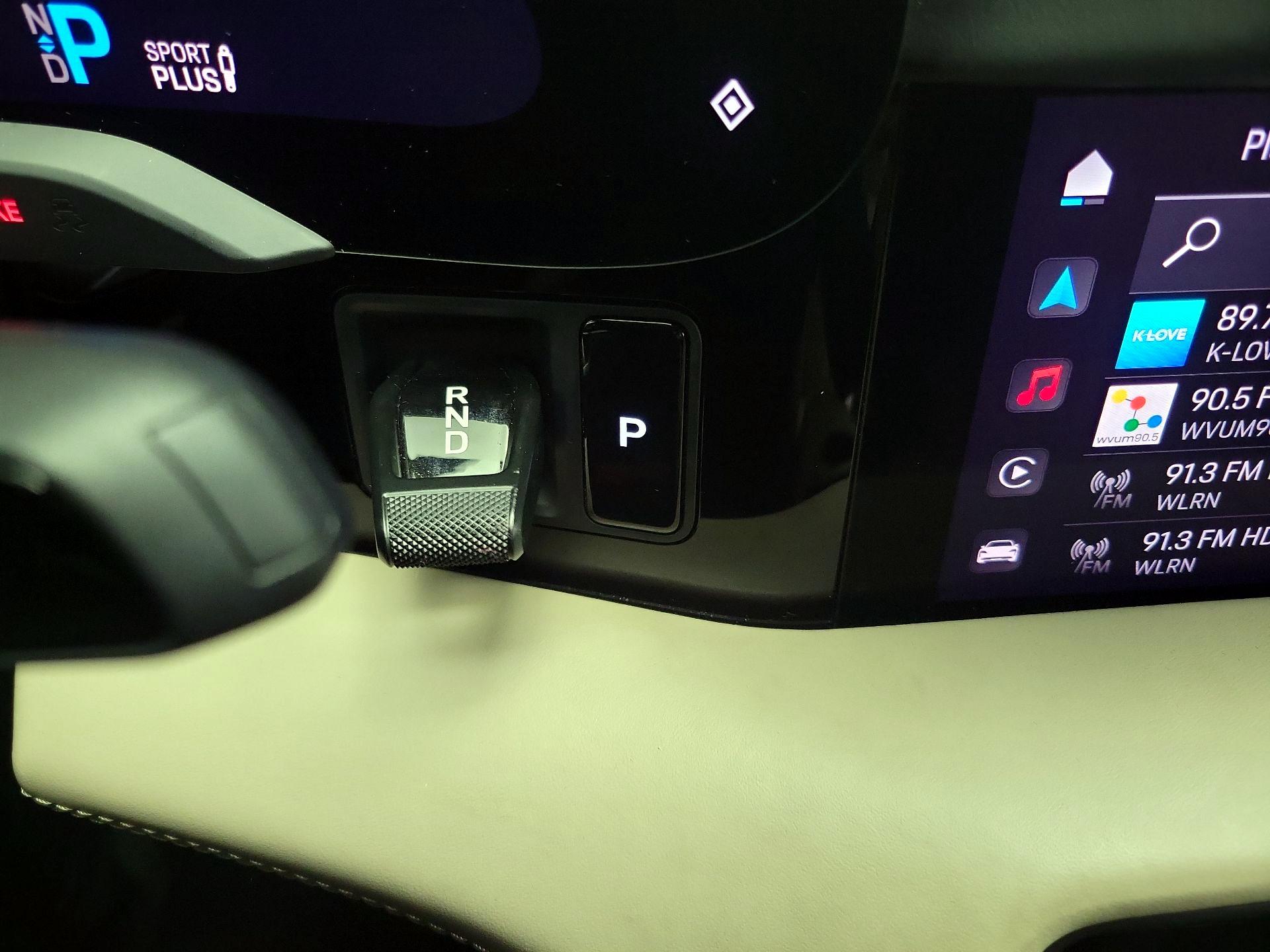 Thumbnail: 2023 Porsche Taycan - 18