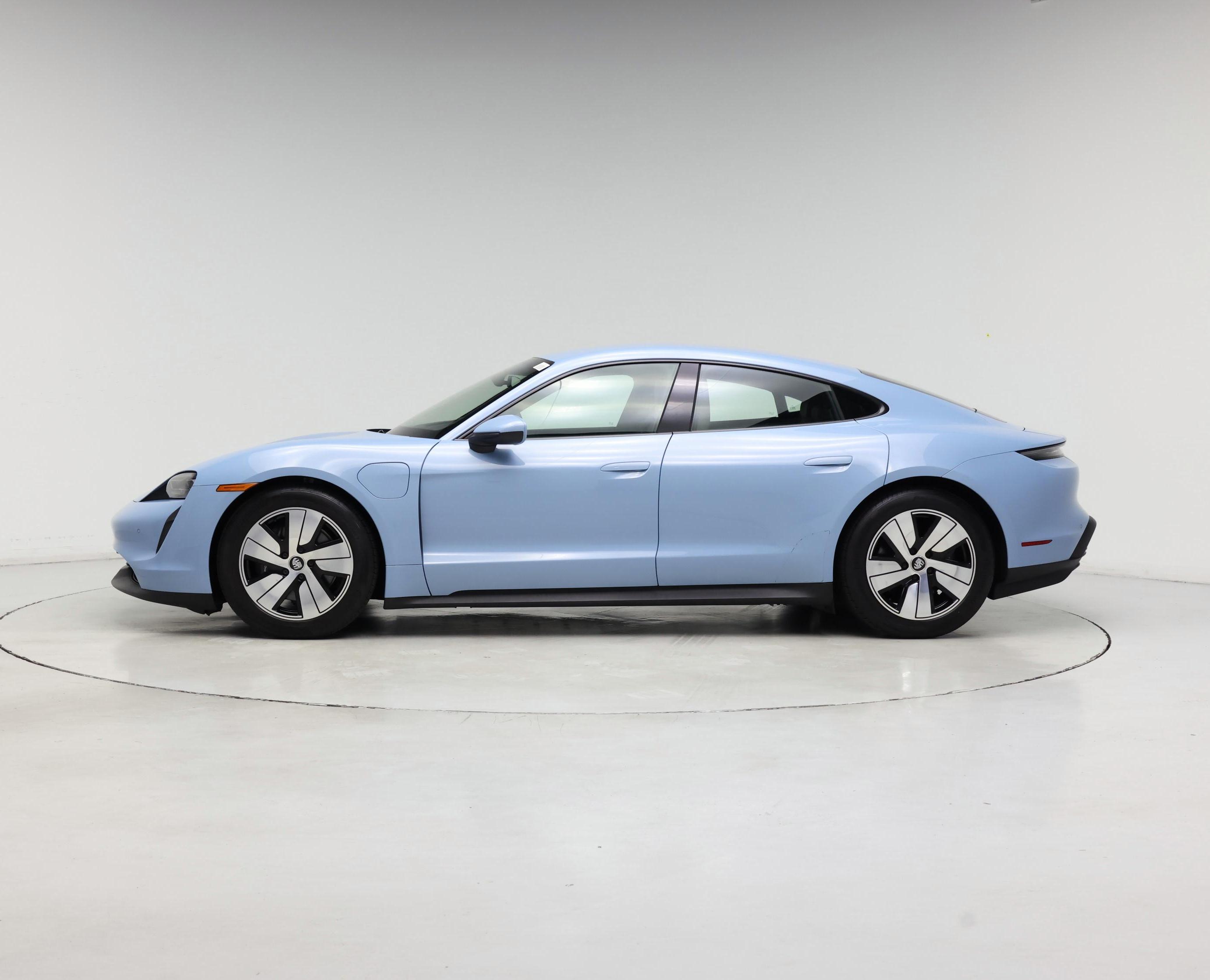 Thumbnail: 2023 Porsche Taycan - 3