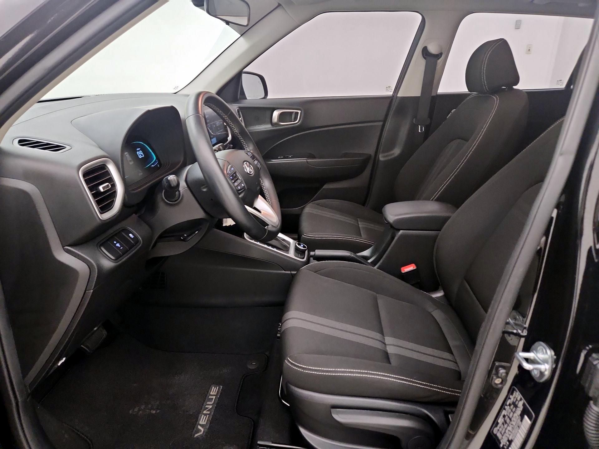 Thumbnail: 2023 Hyundai Venue - 11