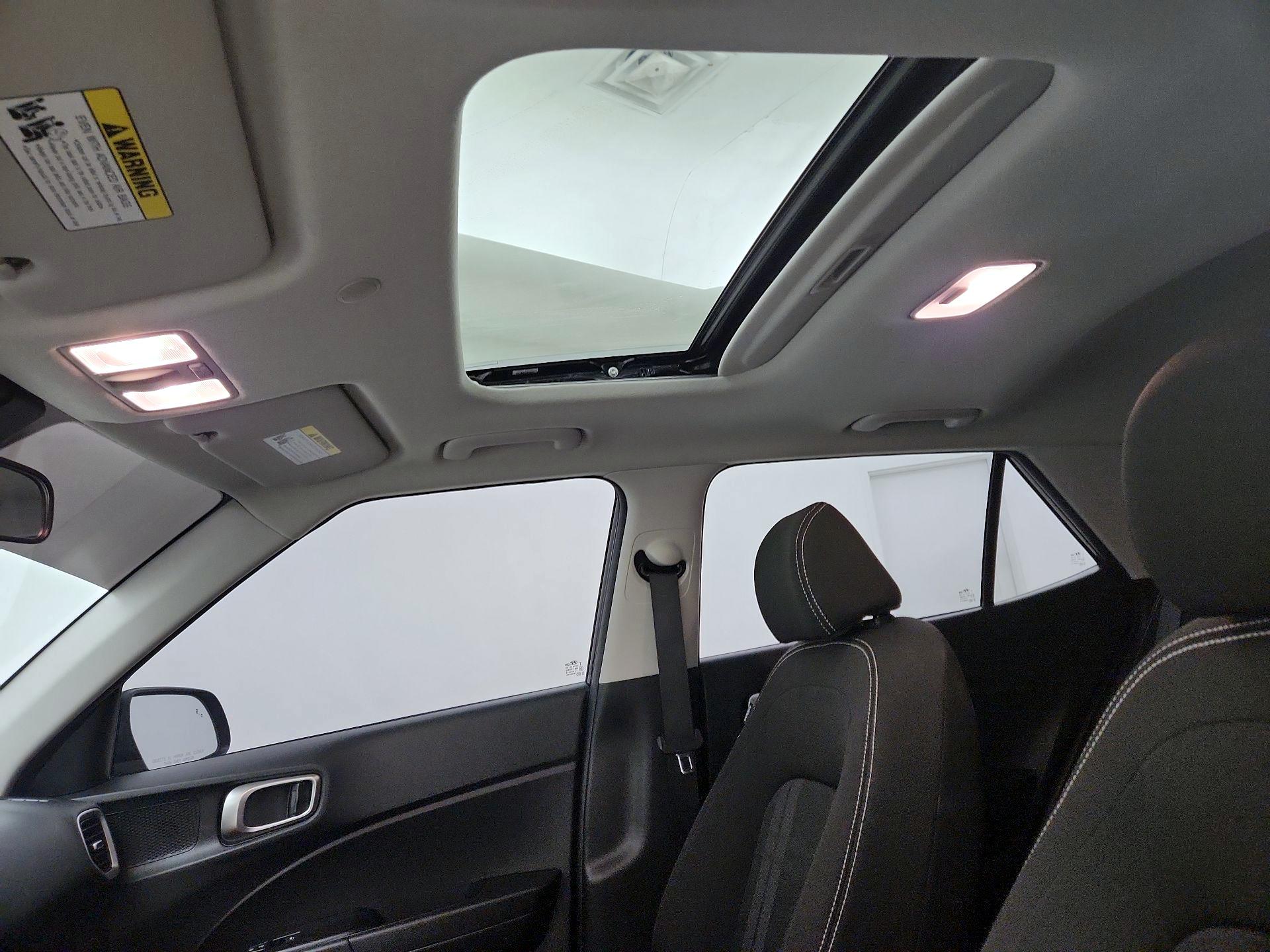 Thumbnail: 2023 Hyundai Venue - 19