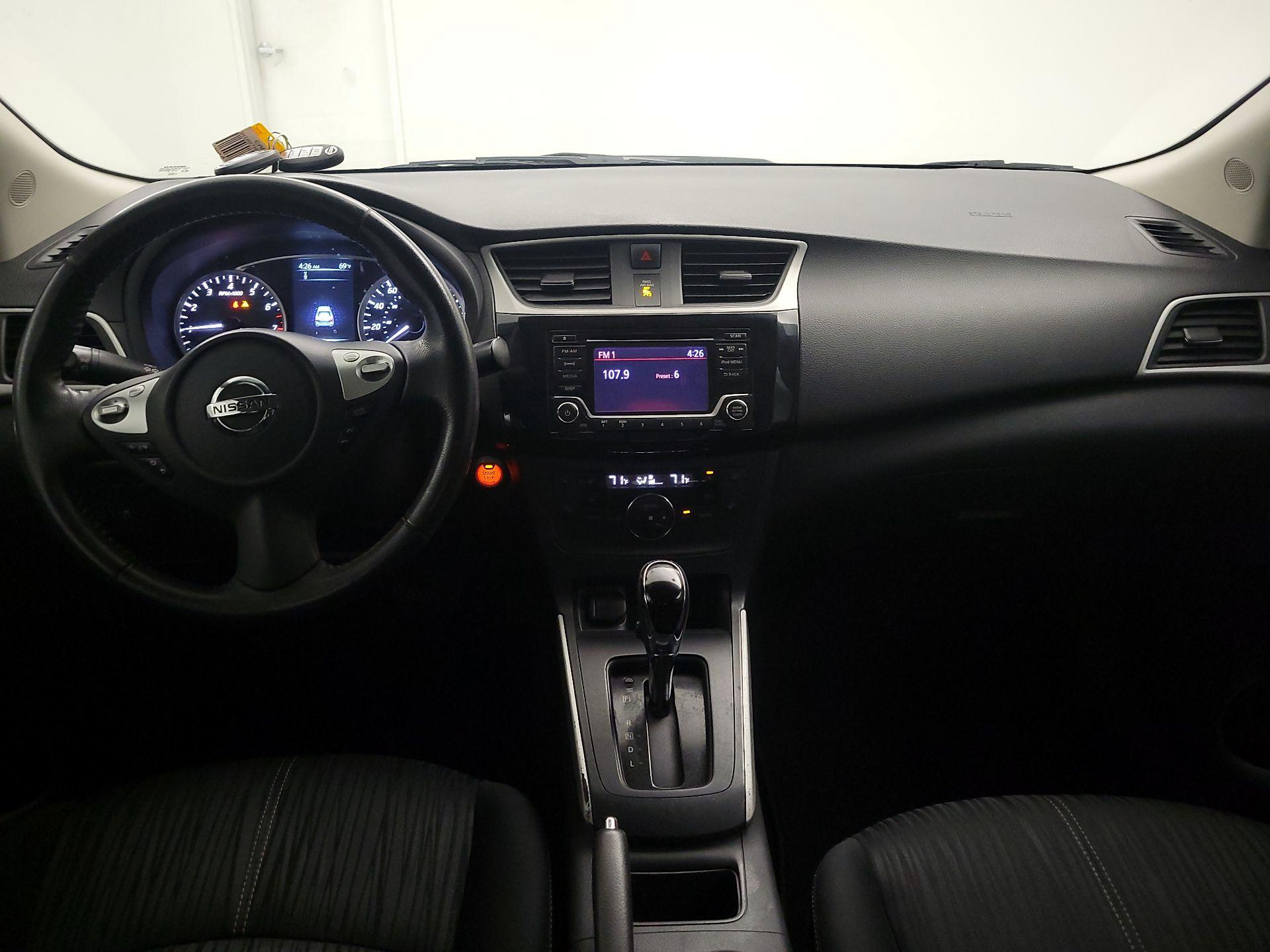Thumbnail: 2018 Nissan Sentra - 9