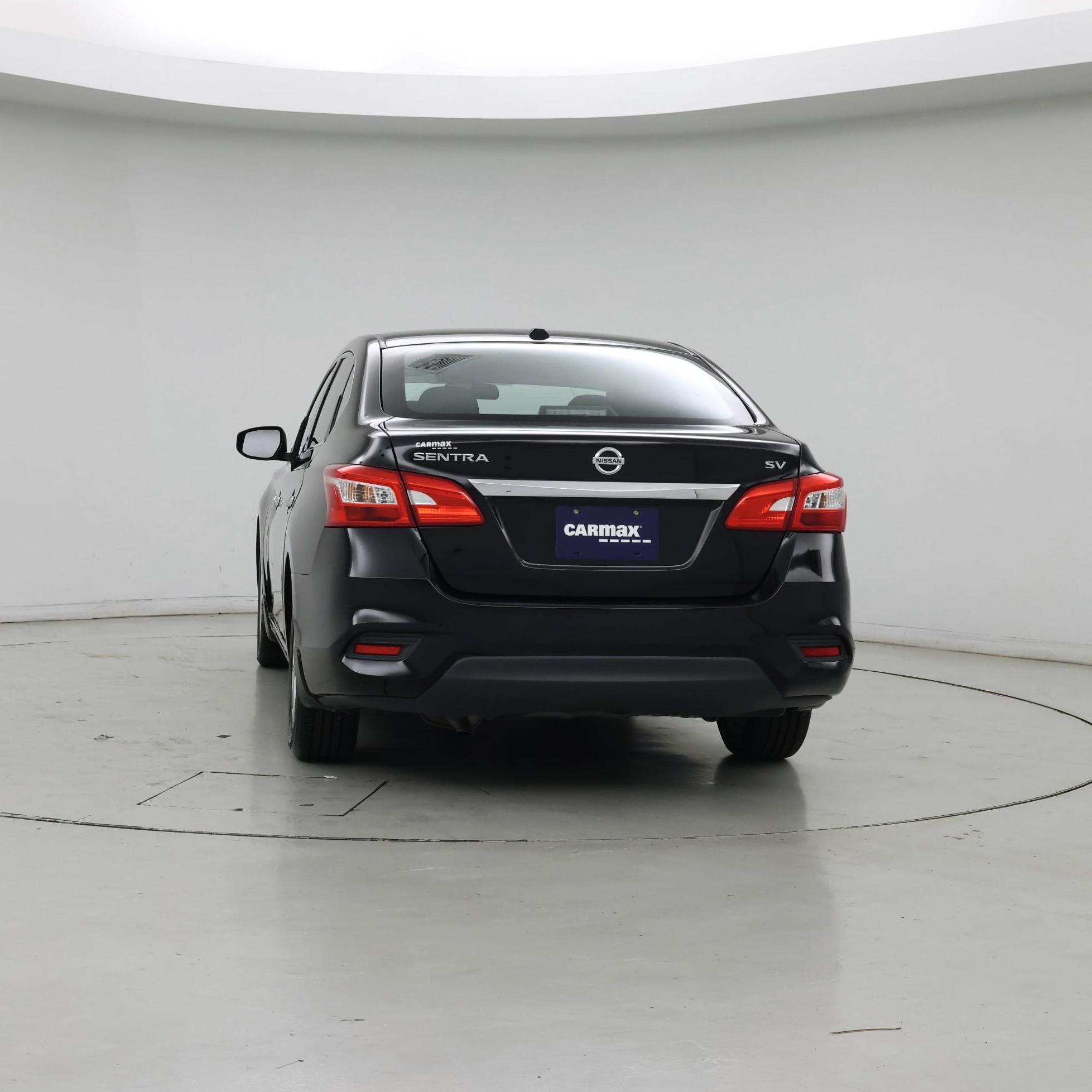 Thumbnail: 2018 Nissan Sentra - 6