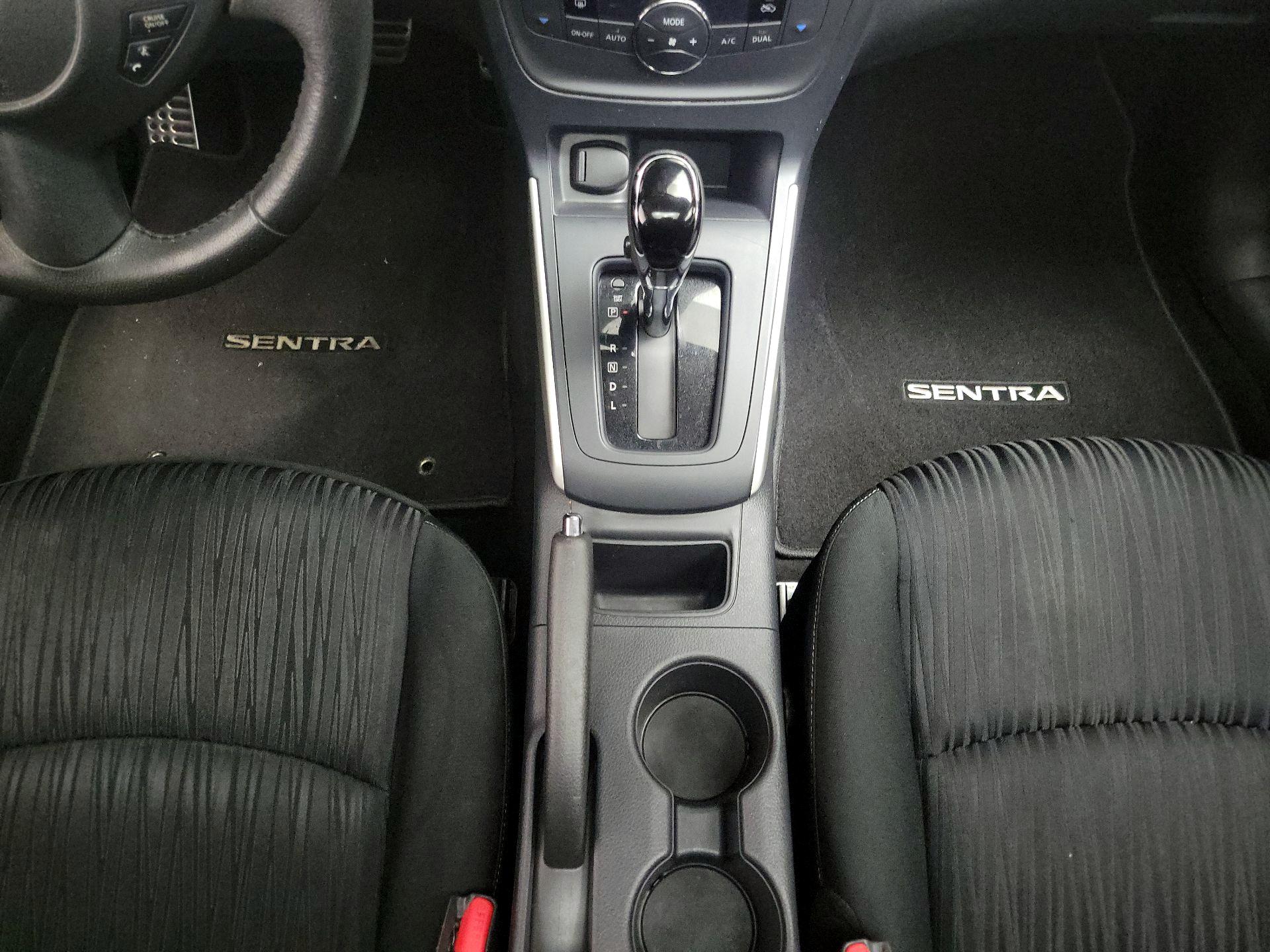 Thumbnail: 2019 Nissan Sentra - 17