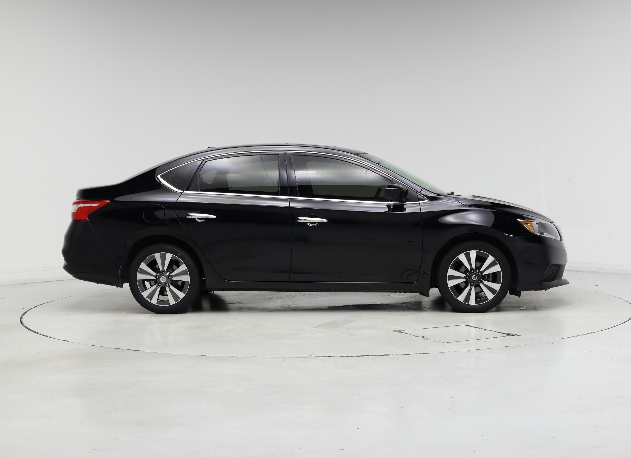 Thumbnail: 2019 Nissan Sentra - 7