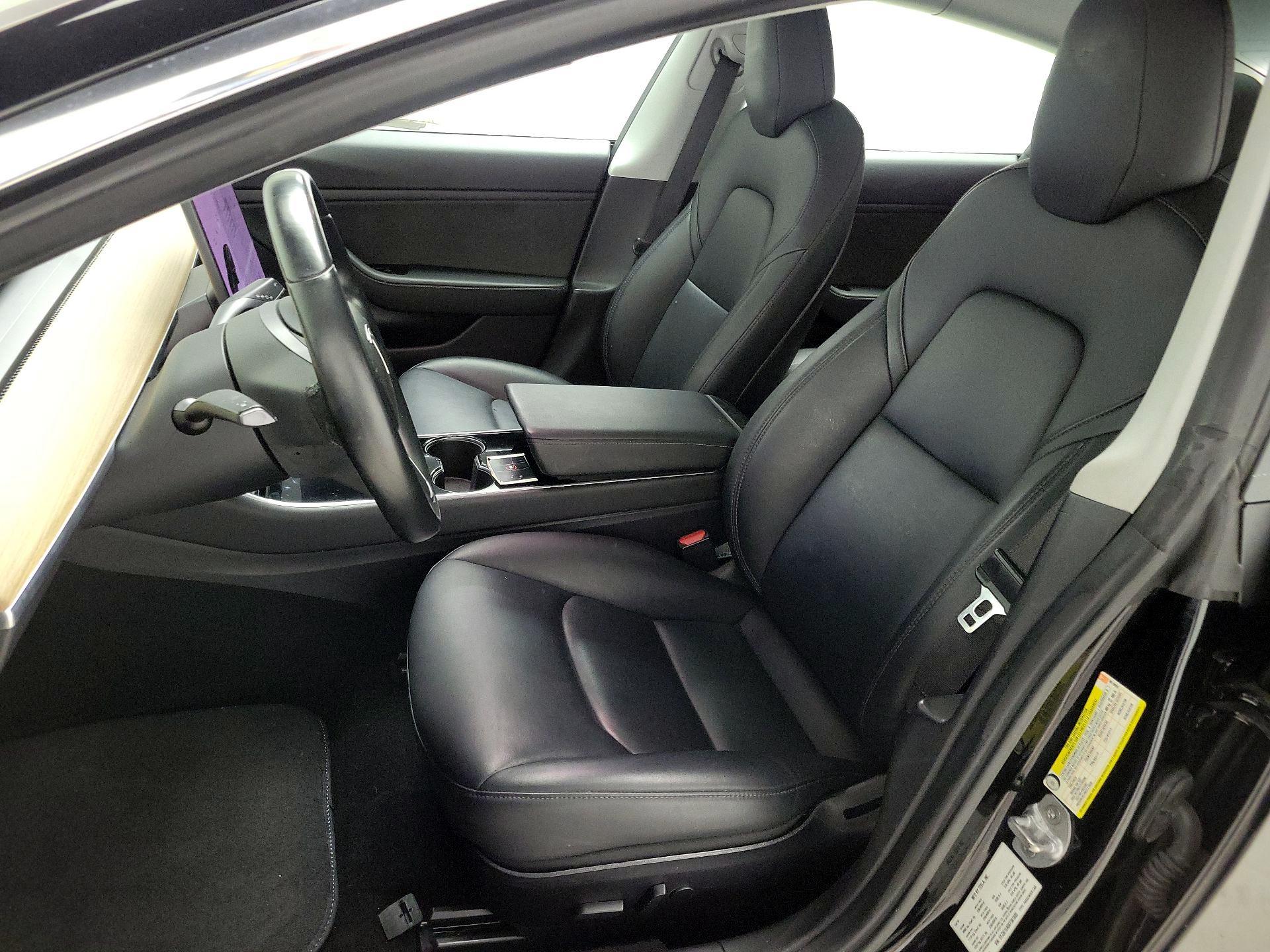 Thumbnail: 2019 Tesla Model 3 - 11