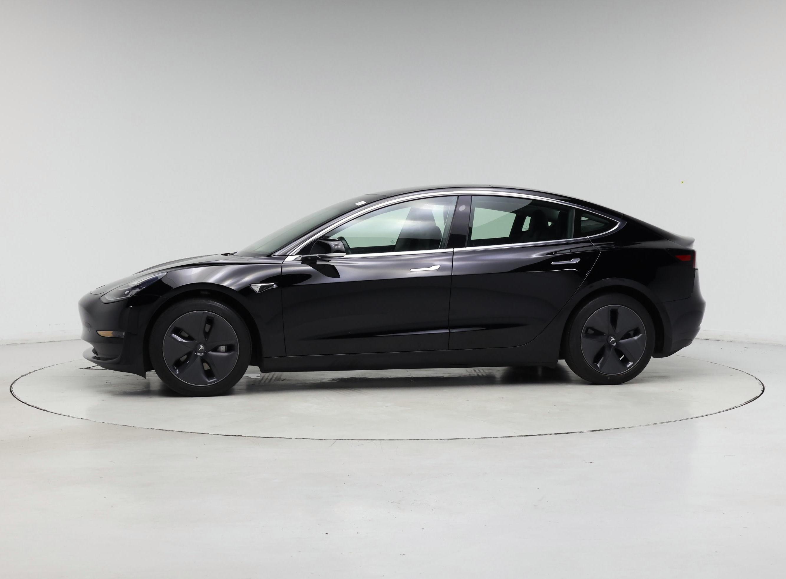 Thumbnail: 2019 Tesla Model 3 - 3
