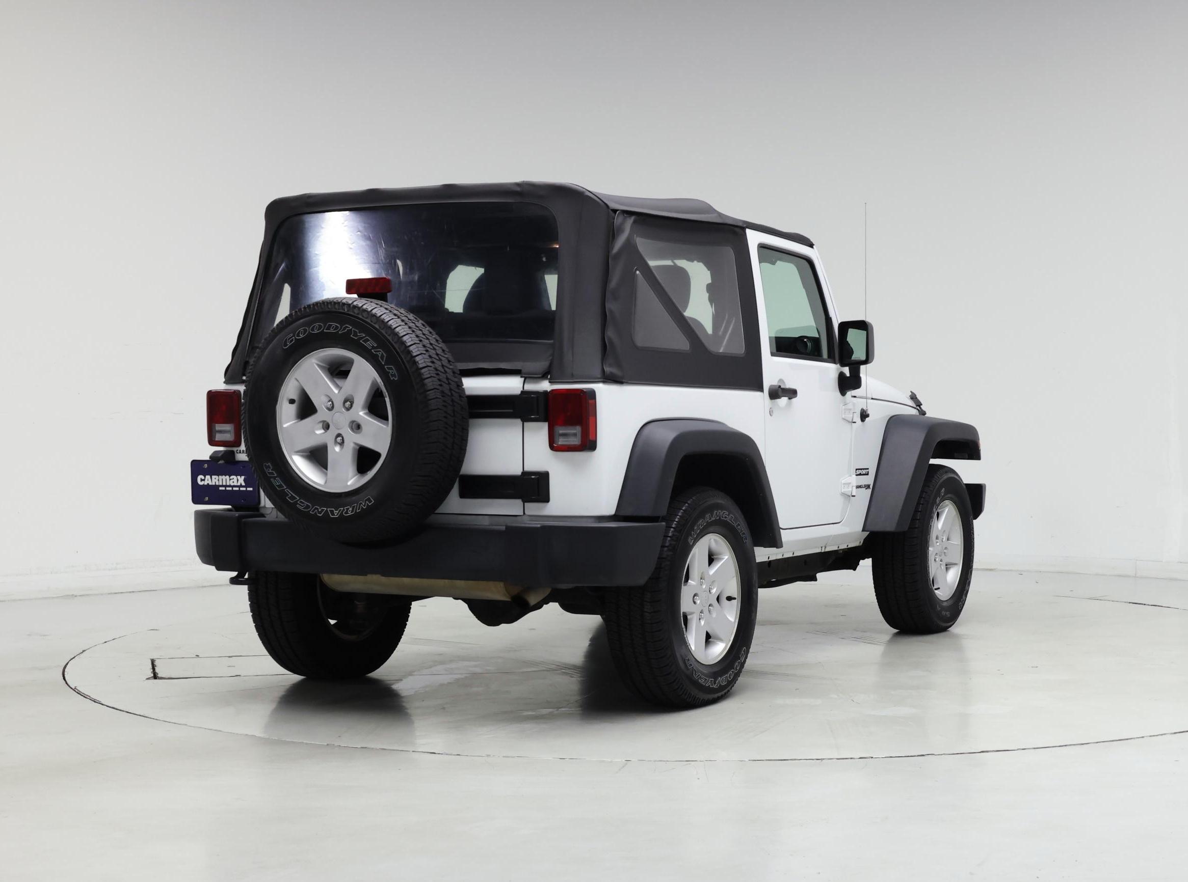 Thumbnail: 2018 Jeep Wrangler - 8
