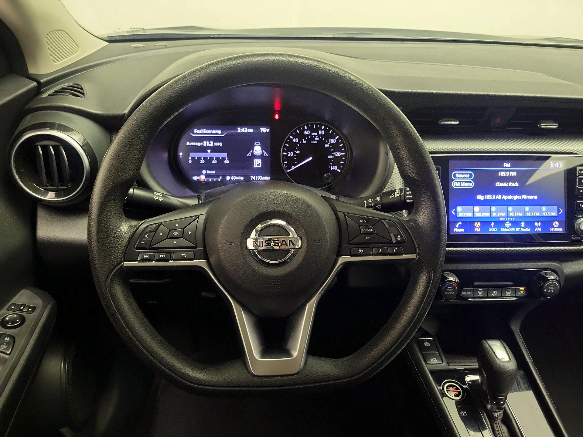 Thumbnail: 2021 Nissan Kicks - 10