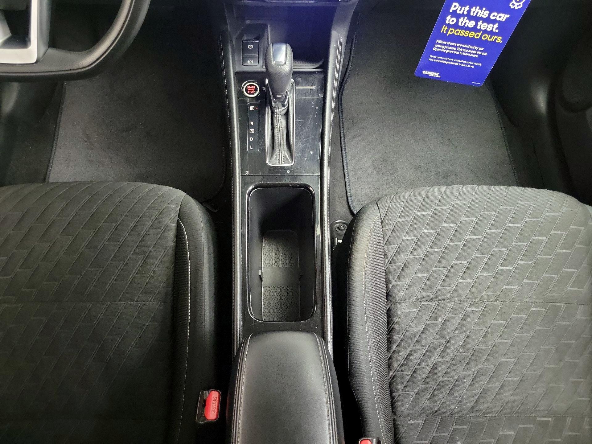 Thumbnail: 2021 Nissan Kicks - 17