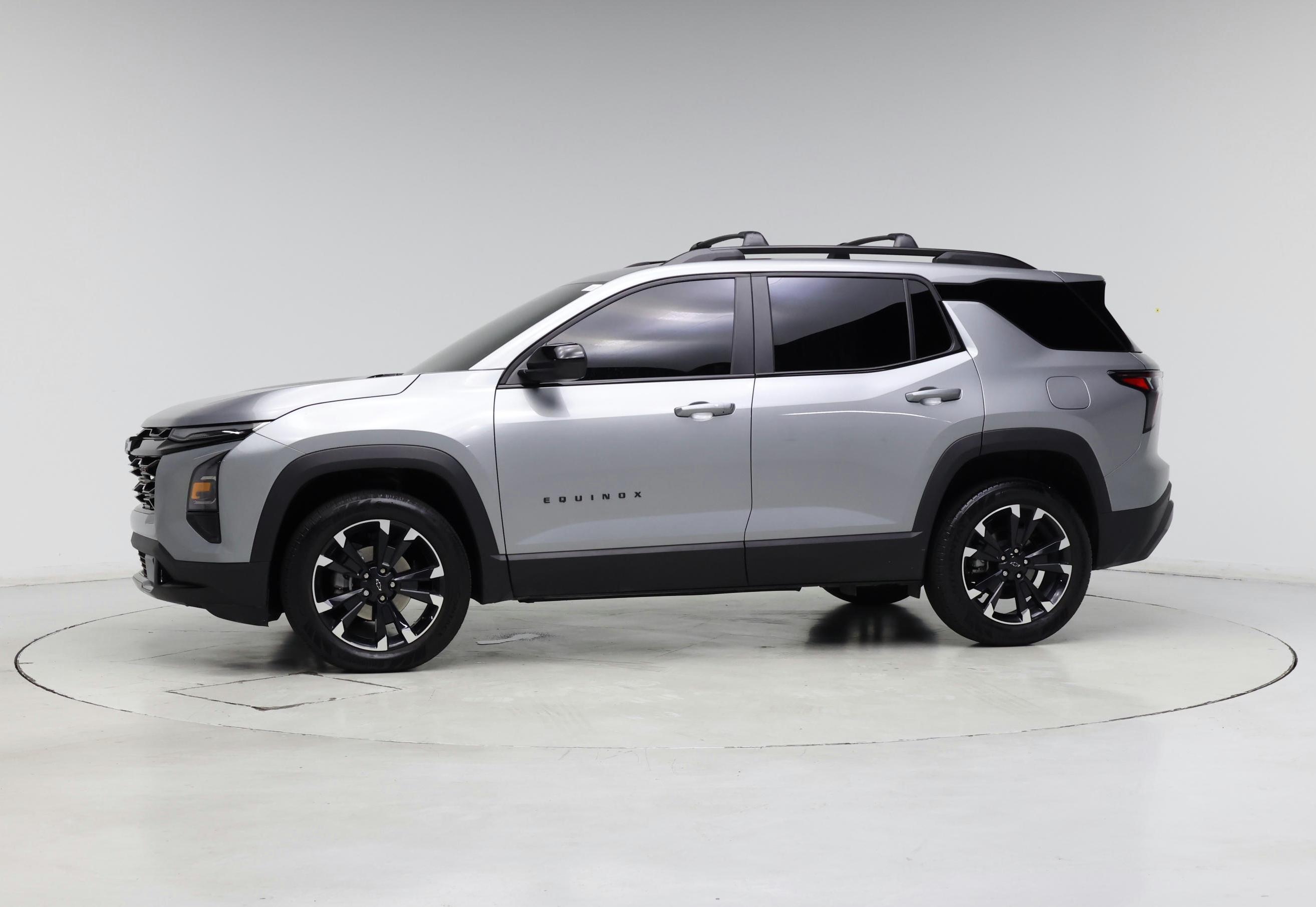 Thumbnail: 2025 Chevrolet Equinox - 3