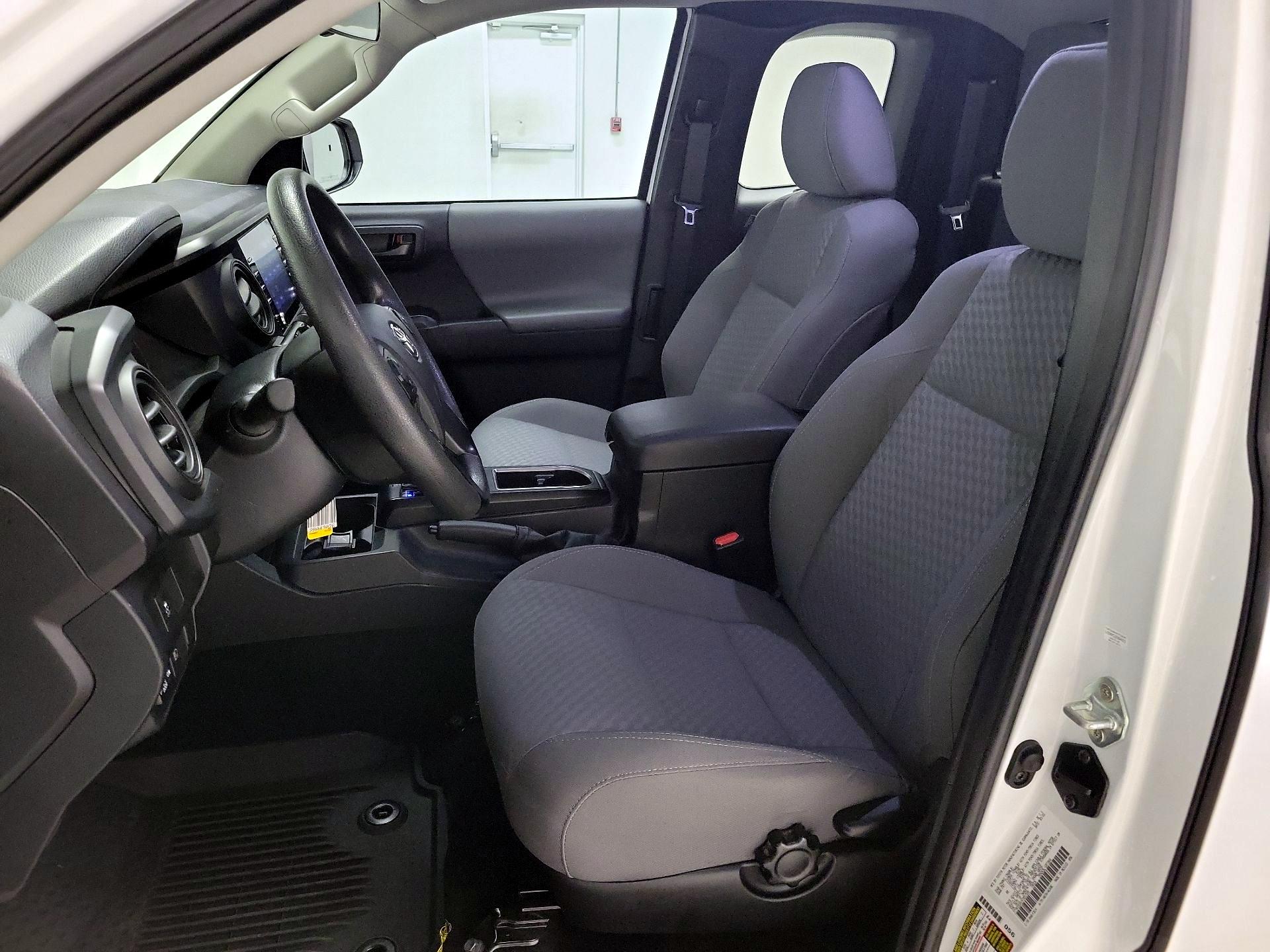 Thumbnail: 2022 Toyota Tacoma - 11