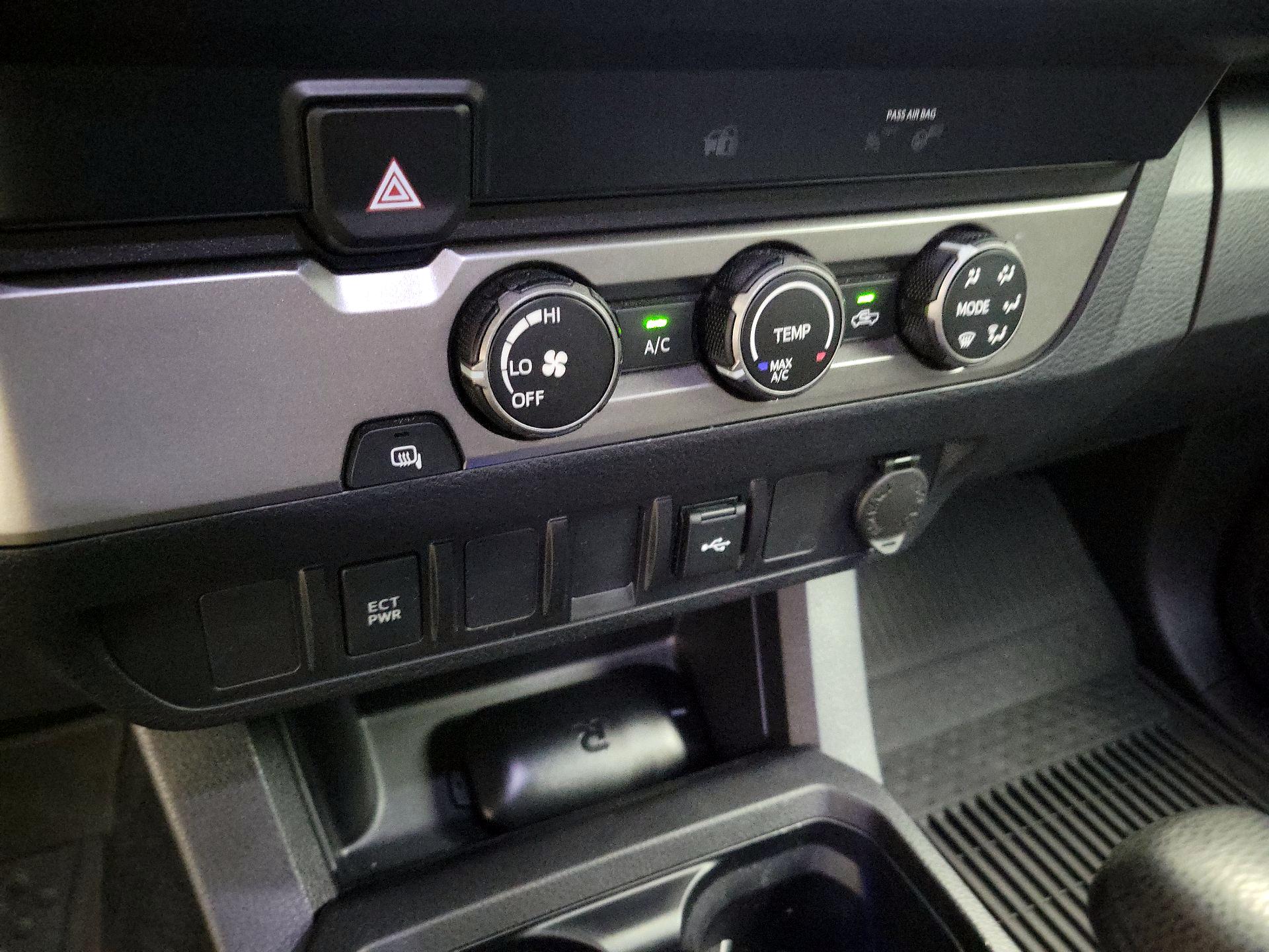 Thumbnail: 2022 Toyota Tacoma - 17